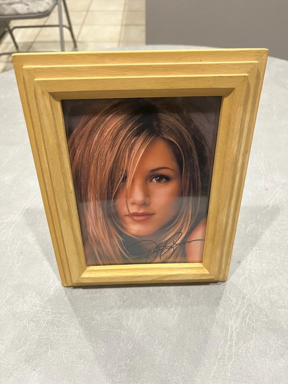 Jennifer Aniston Signed Autographed 8x10 Photo Framed Celebrity Headshot, изображение 2