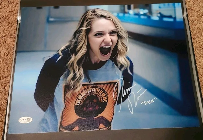 Jessica Rothe — Jessica Rothe Happy Death Day signed autographed 11x14 photo. JSA Certified