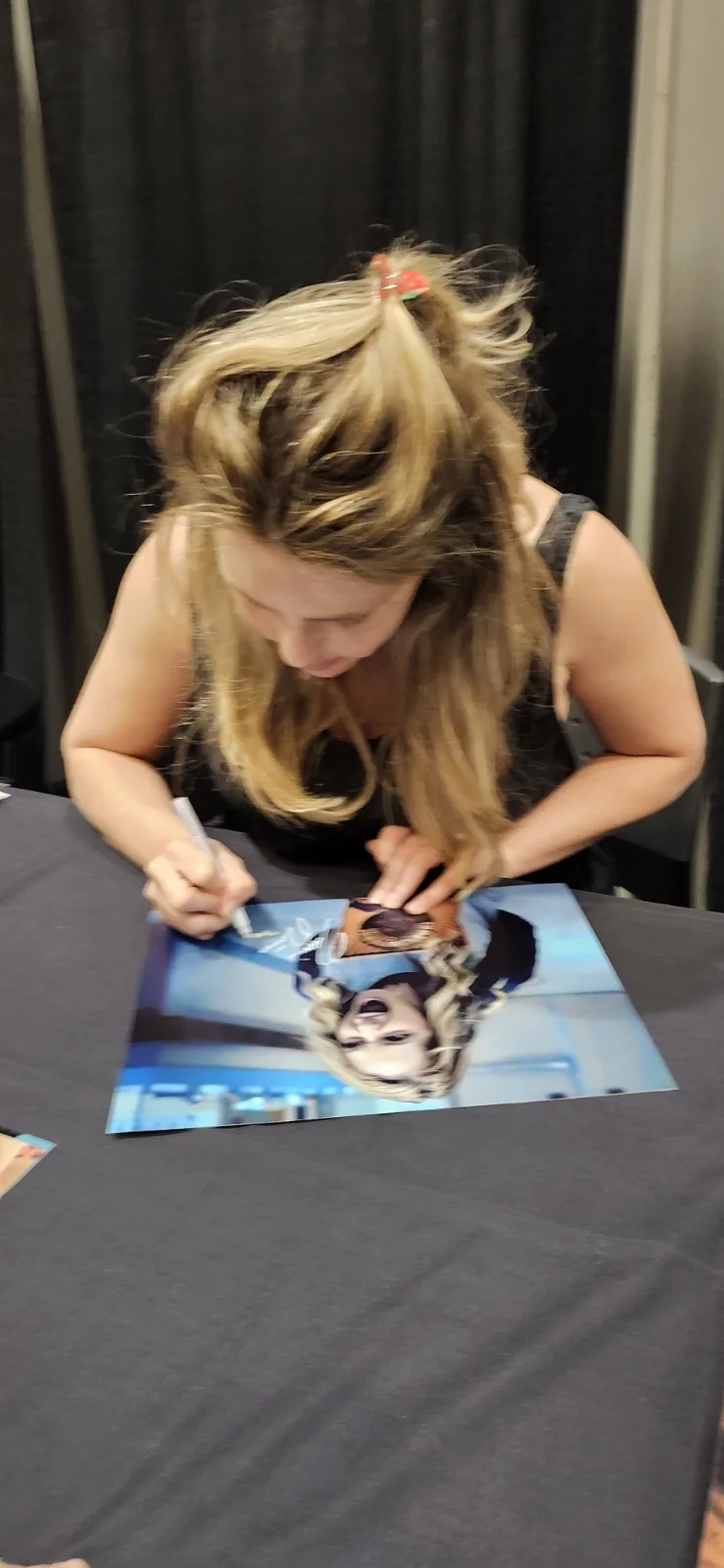 Jessica Rothe — Jessica Rothe Happy Death Day signed autographed 11x14 photo. JSA Certified, изображение 5