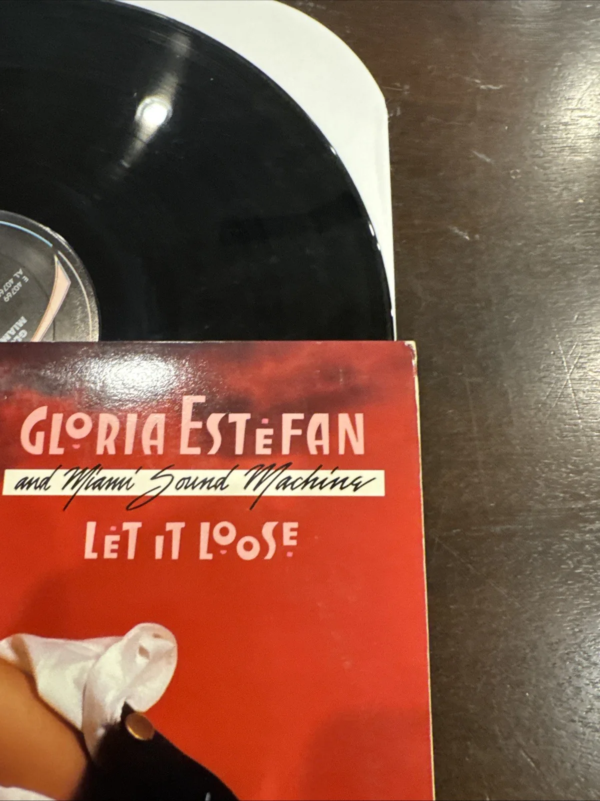 Gloria Estefan Autograph Signed Vinyl LP Record Miami Sound Machine Let It Loose, изображение 5