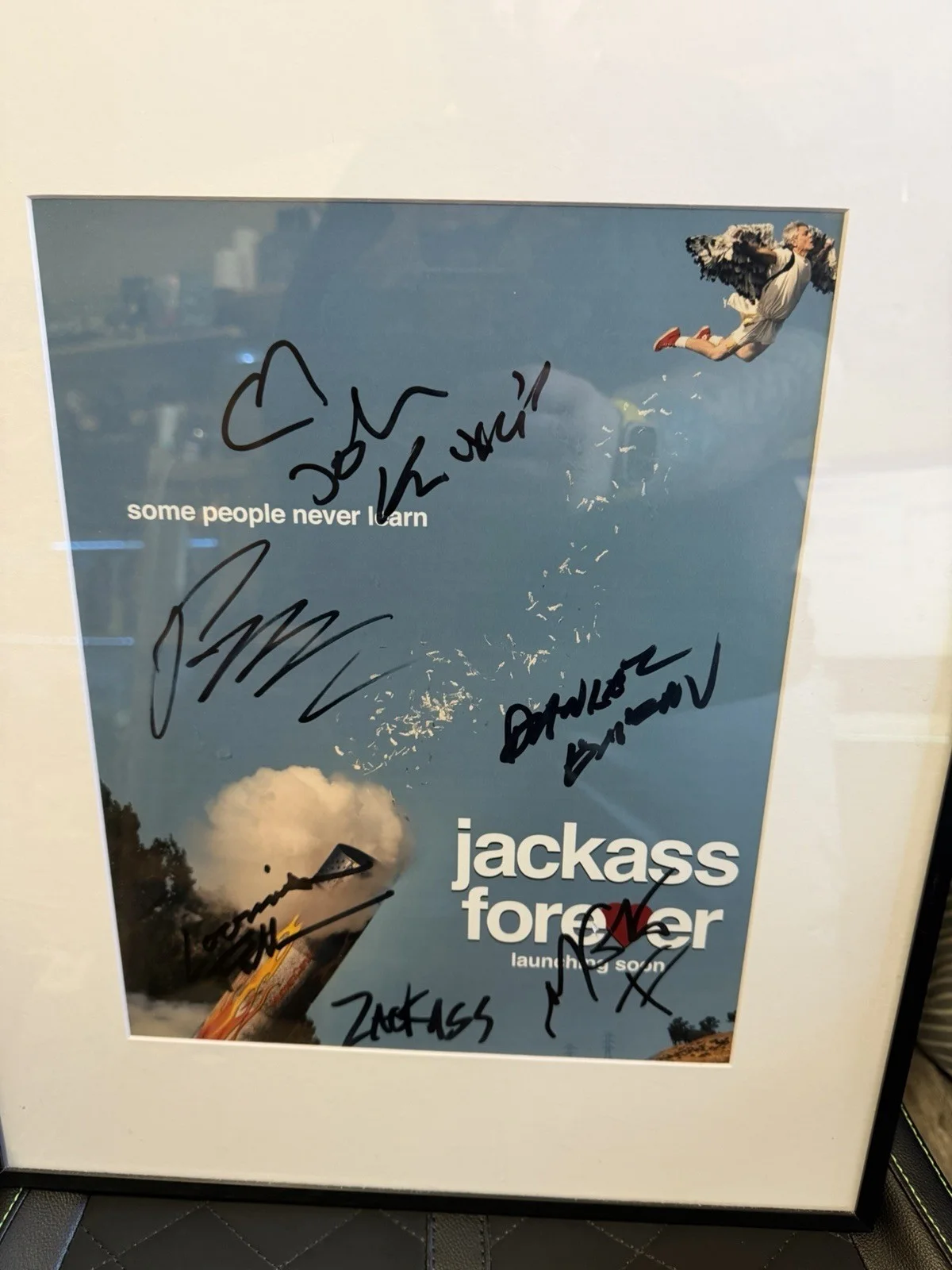 JOHNNY KNOXVILLE Signed poster framed , preston, machine gun kelly, and more!, image 2