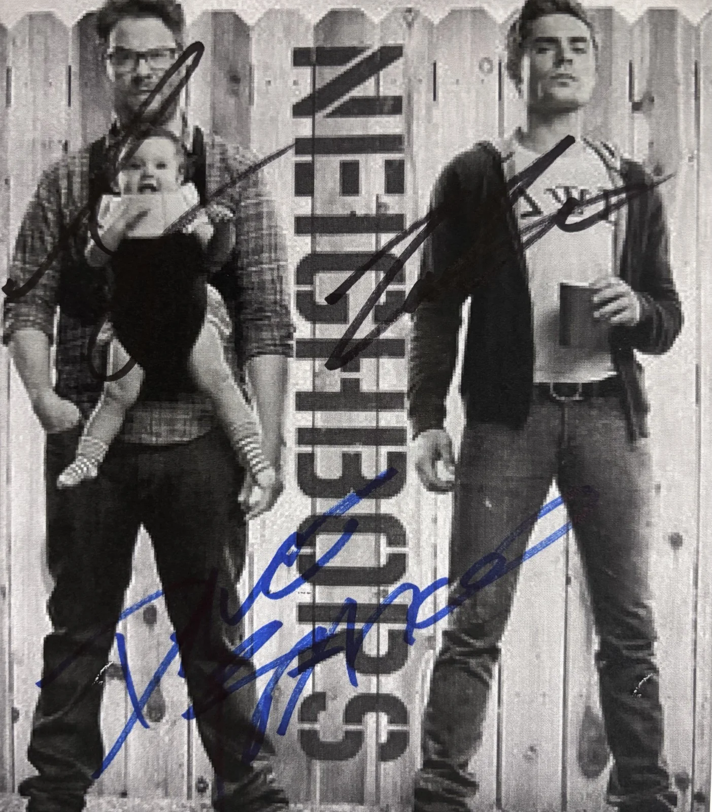 Seth Rogen, Zack Efron, Dave Franco — Seth Rogen - Zack Efron - Dave Franco Signed "Neighbors" Movie B/W Print, image 4