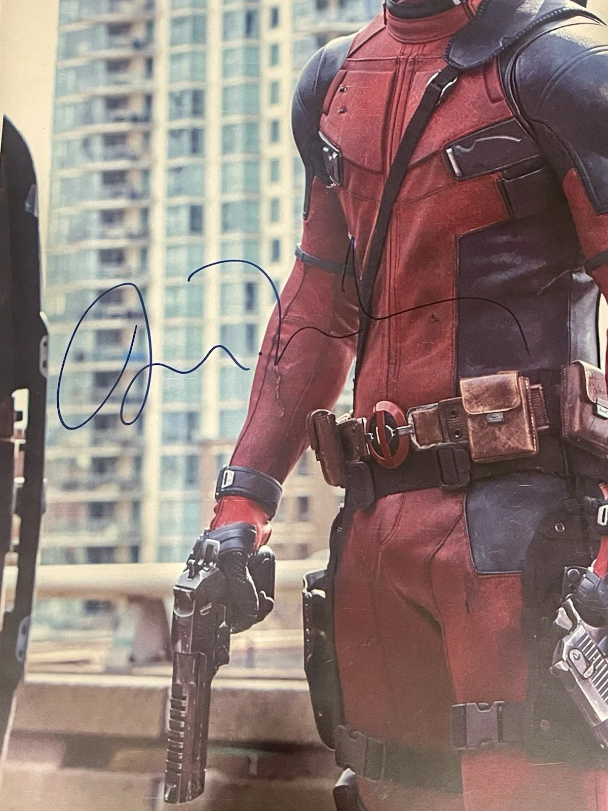 Ryan Reynolds — 💨💨Ryan Reynolds signed "DEADPOOL" Photo AUTOGRAPHED💨��, image 2