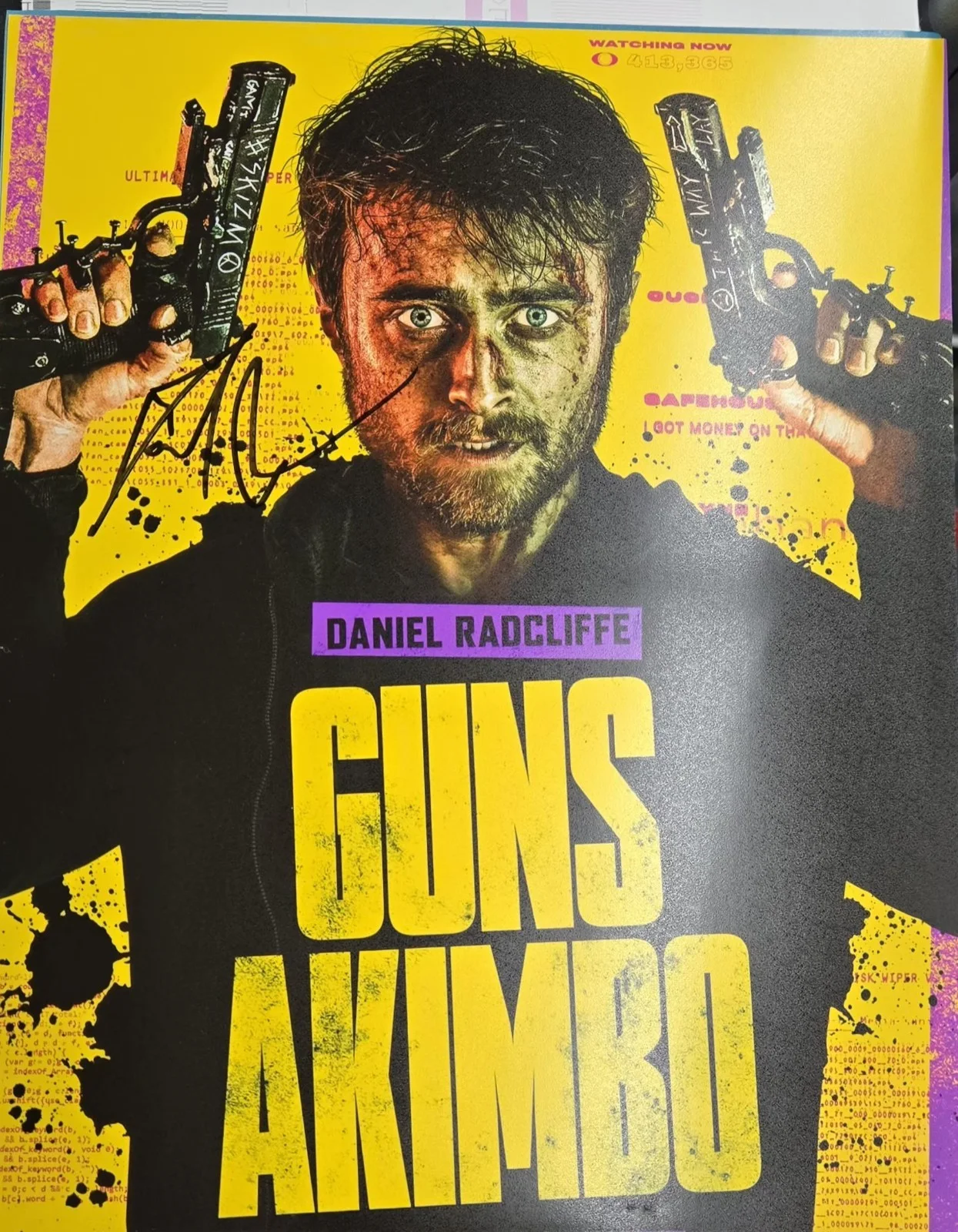 Daniel Radcliffe — Daniel Radcliffe Signed Autographed GUNS AKIMBO 8x10 Photo, image 2