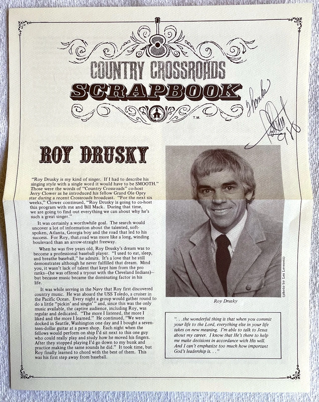 8 Country Music Stars Autographs - Autographed Photo Set, image 4
