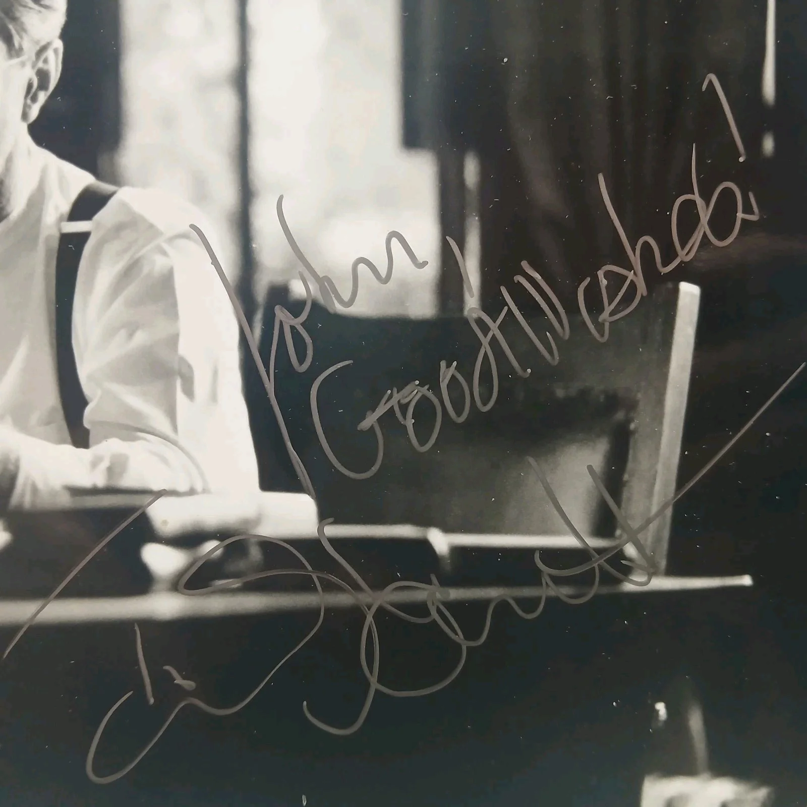 tom skerritt — tom skerritt signed 10x8 photo top gun aliens m.a.s.h. actor, image 2