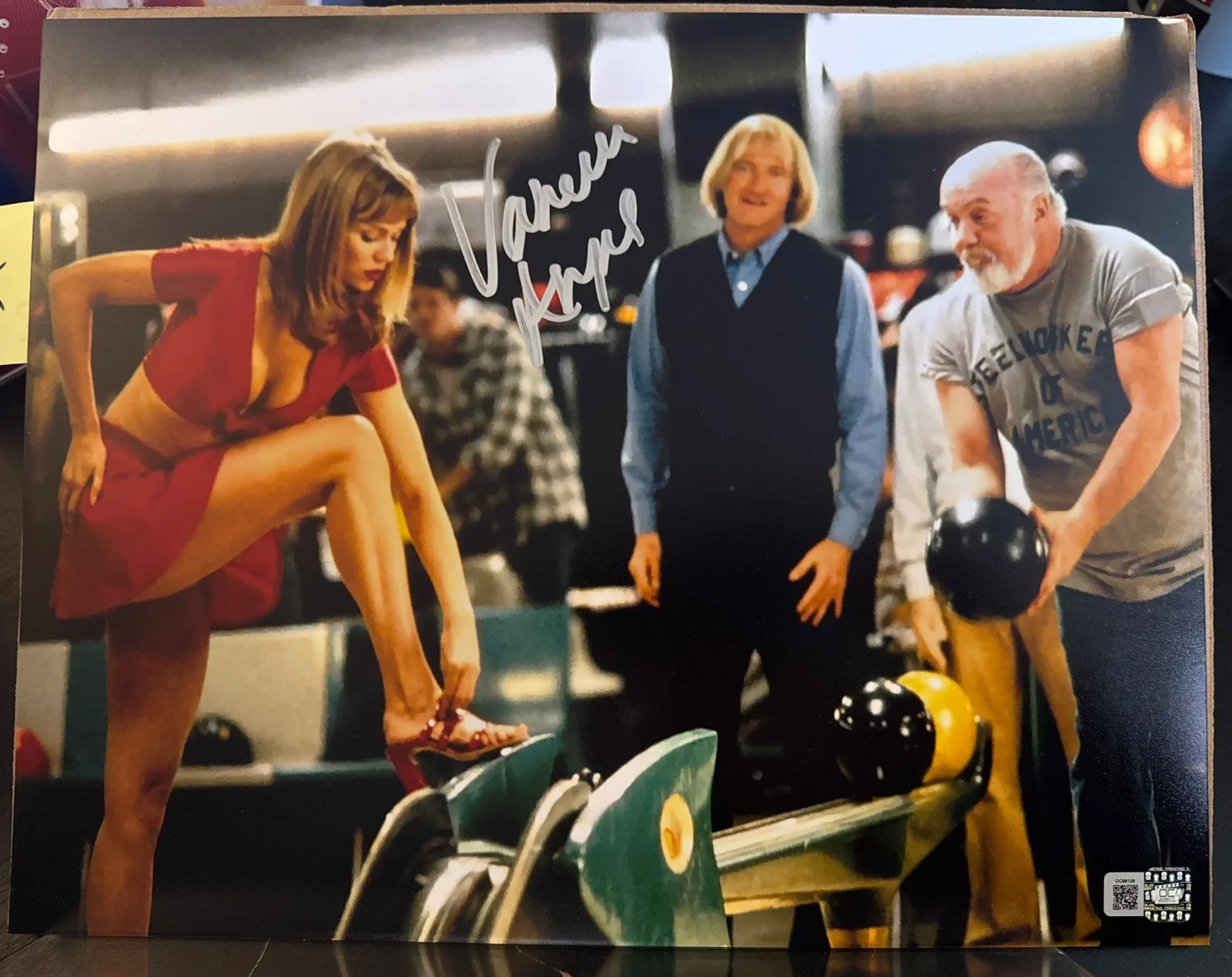 Vanessa Angel — Vanessa Angel Signed 11x14 Kingpin Movie Photo OCCM Autograph