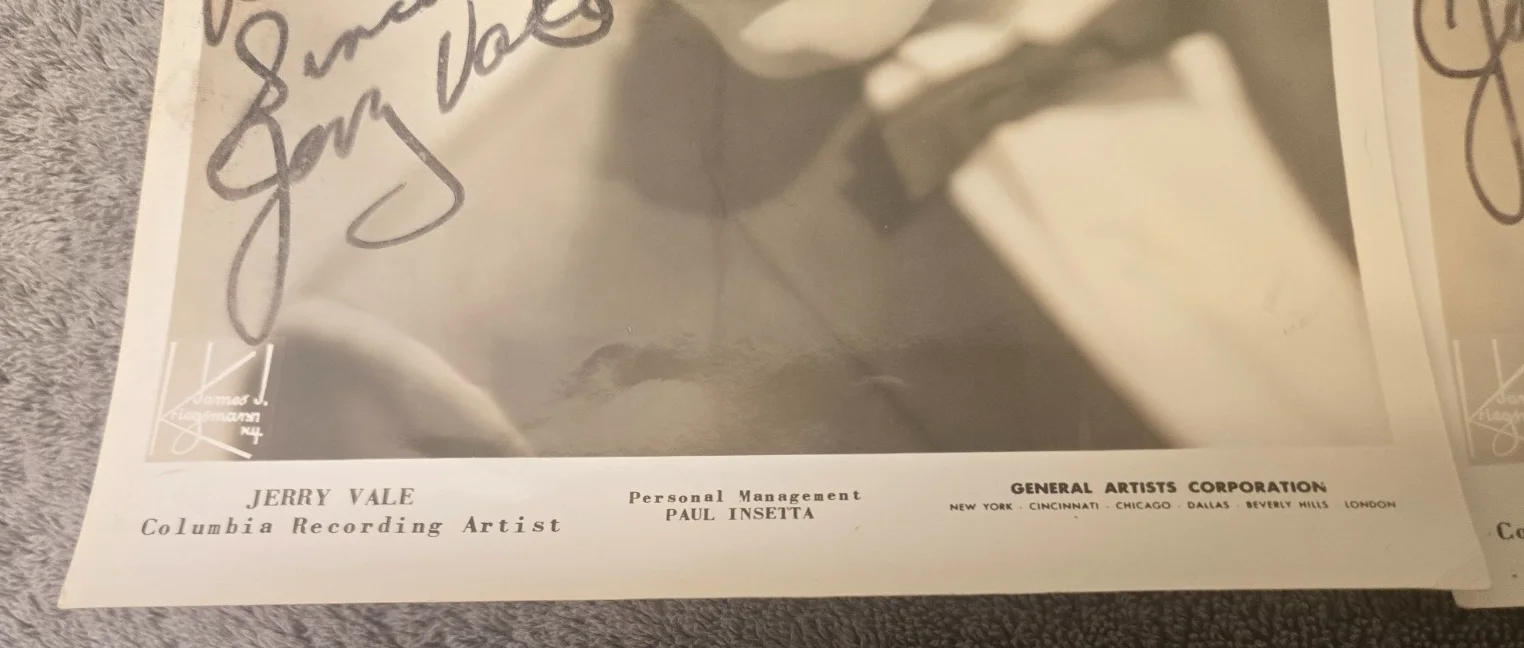 1950's 2 Hand Signed AUTOGRAPH Photo of A Very Young Jerry Vale 8 X 10, изображение 3