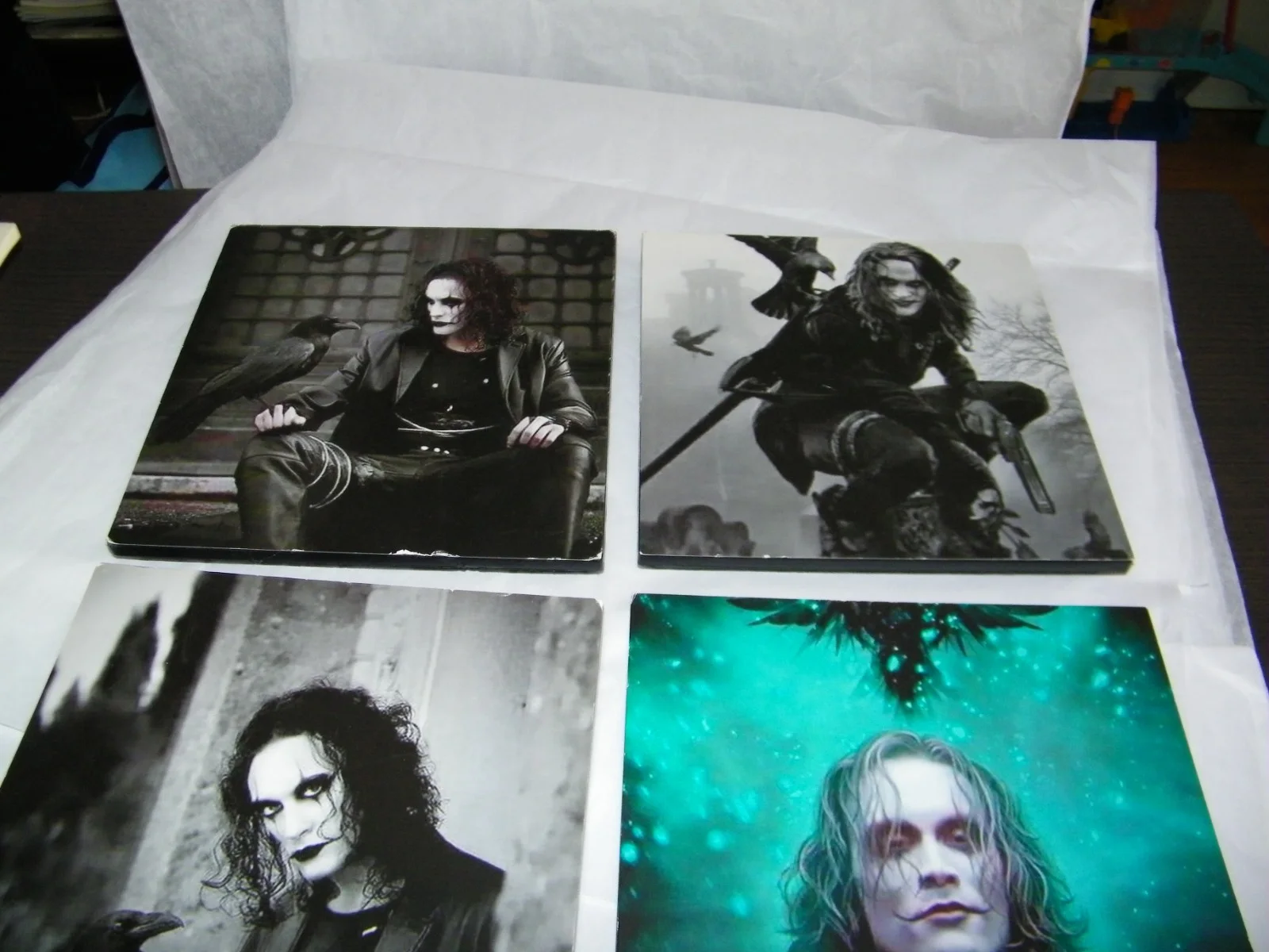 Set of 4 The Crow Movie Photos Pictures Tile Style Borderless mounted Frame 8 x8, изображение 3