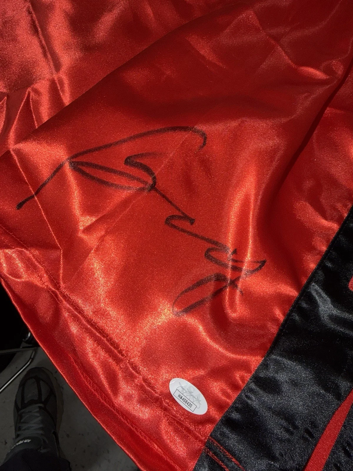Bolo Yeung — Bolo Yeung Signed Custom Bloodsport Chong Li Trunks Autographed JSA COA, изображение 3