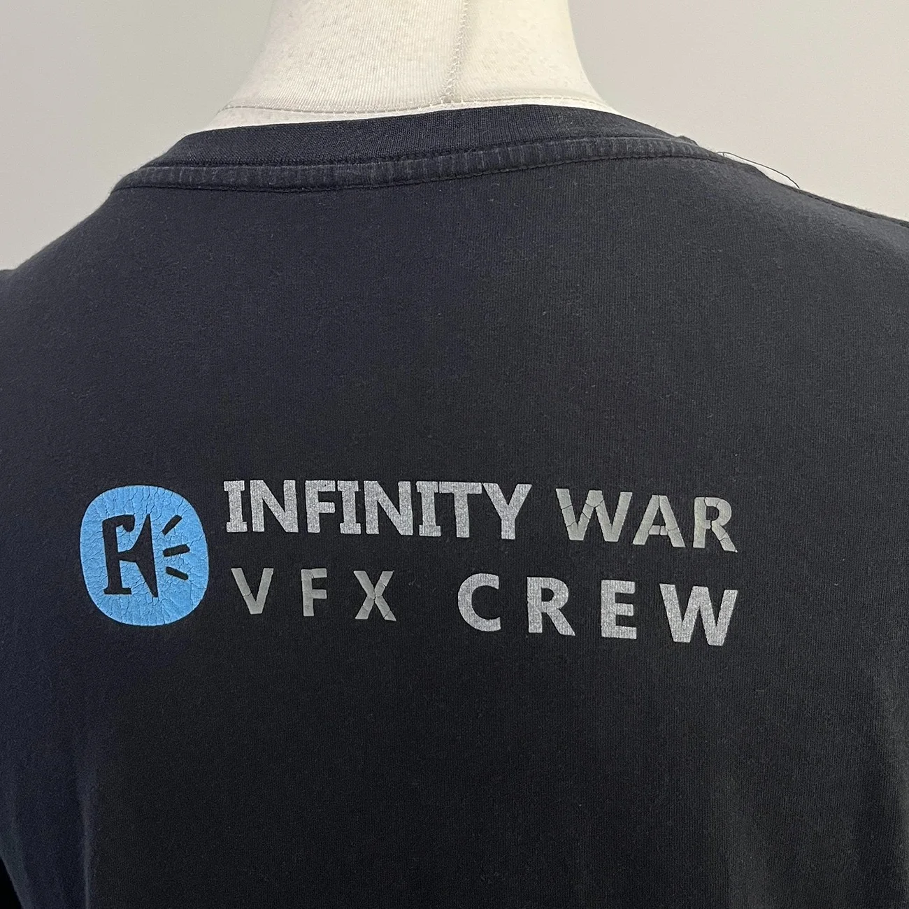 AVENGERS INFINITY WAR Cast & Crew T-Shirt VFX Marvel Studios Production Gift L, image 5