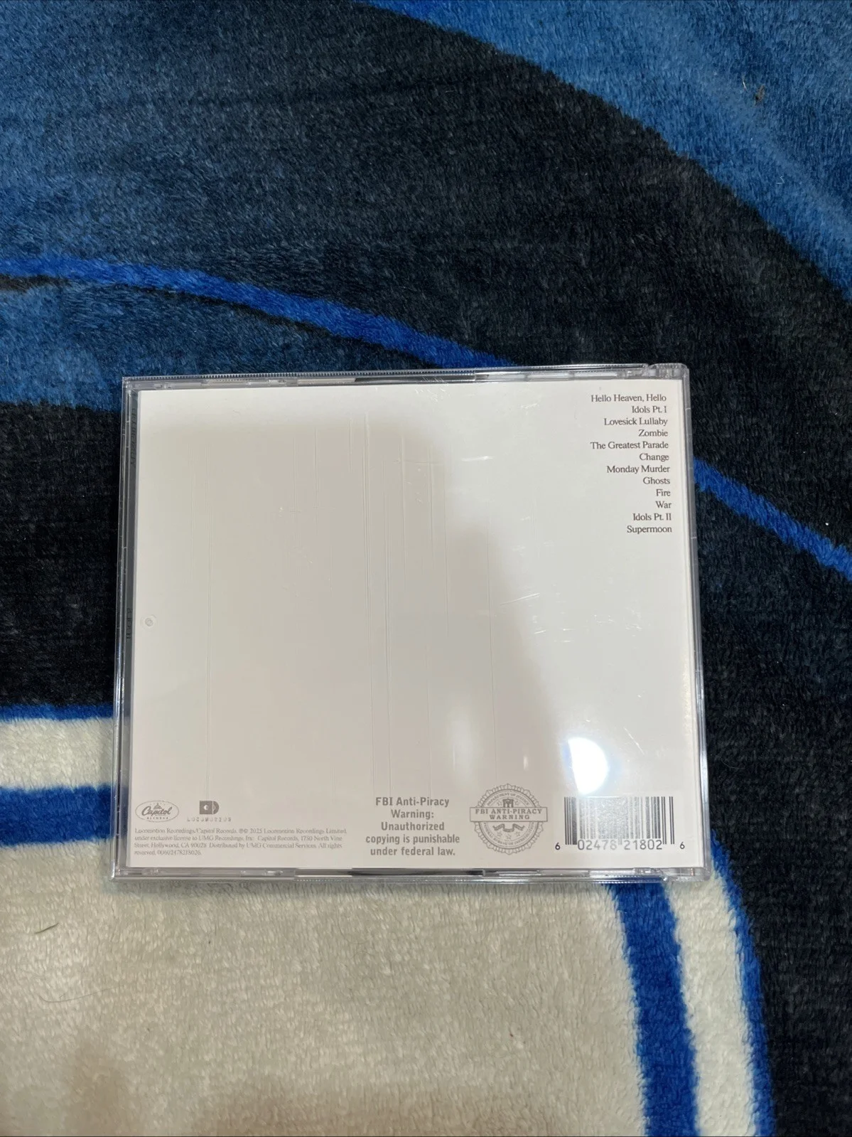 Yungblud Signed CD & Photo Booklet, image 3