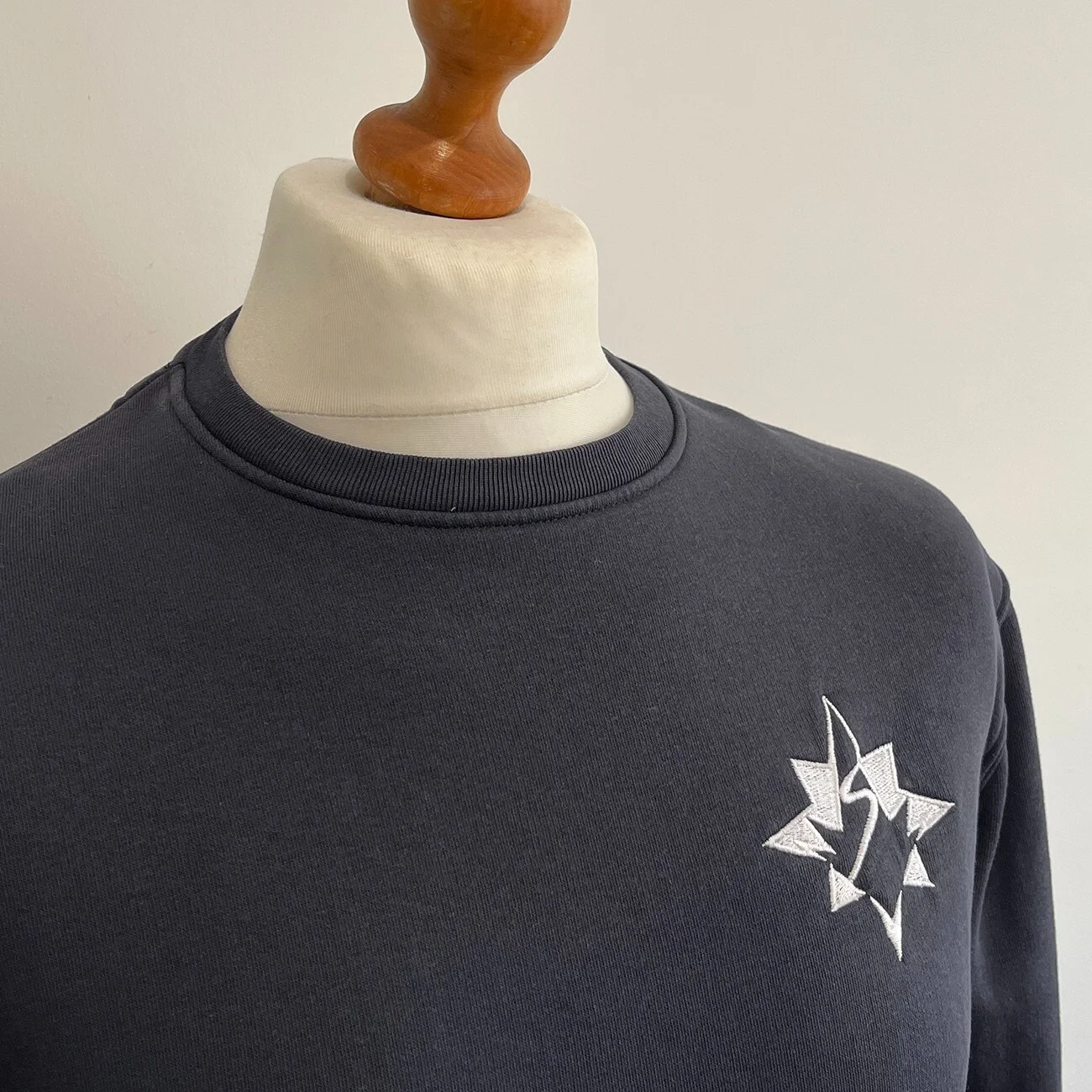 THE MARVELS Cast & Crew Sweatshirt Marvel Studios Movie Film Production Gift M, изображение 5