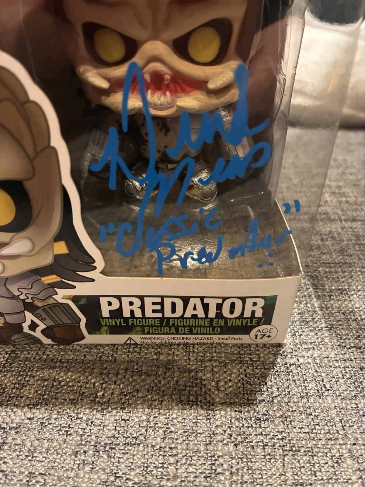 predator signed funko, image 2