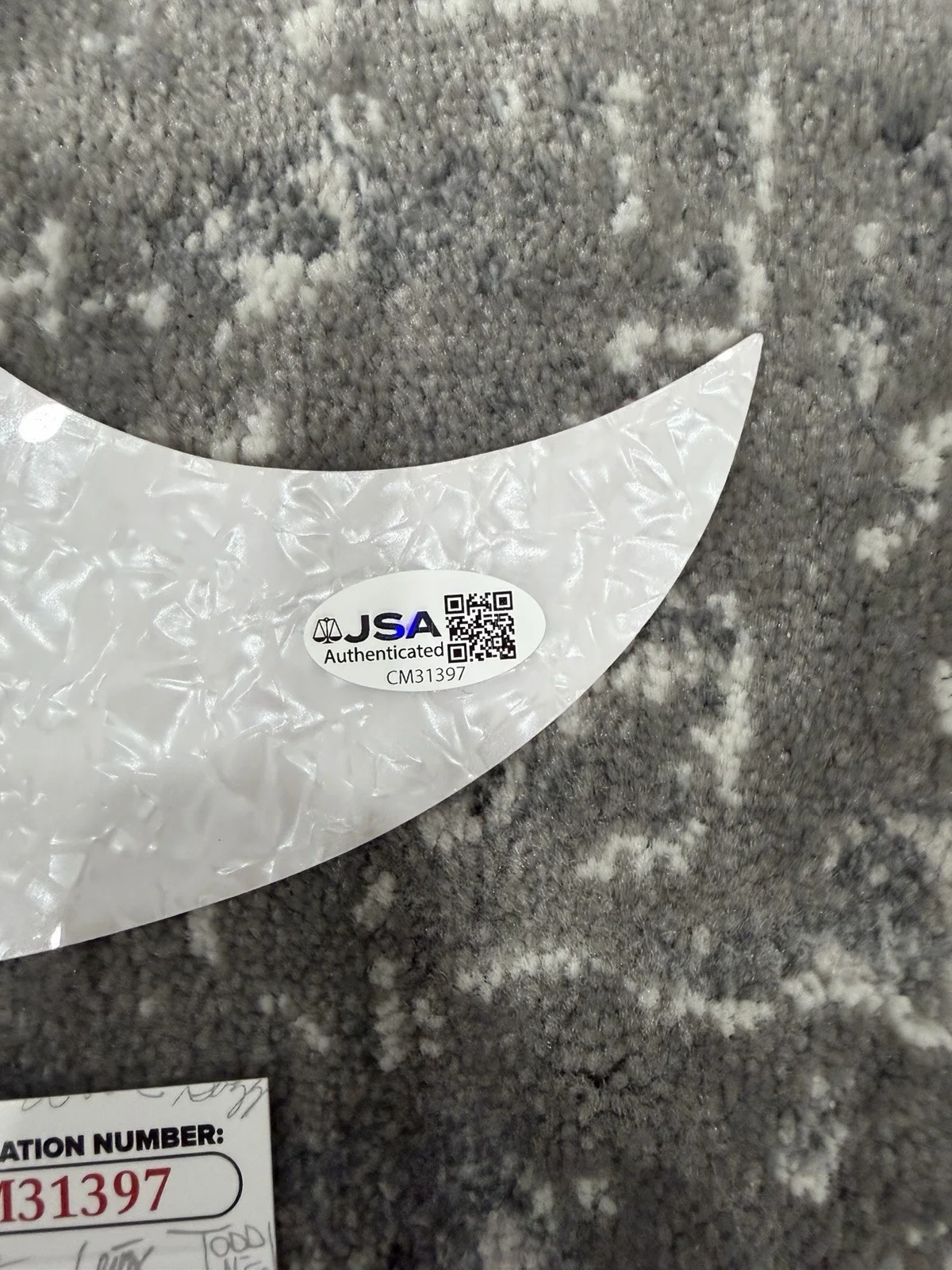 Kenny Chesney Signed Autographed Pick Guard Country Music Legend JSA COA, image 2
