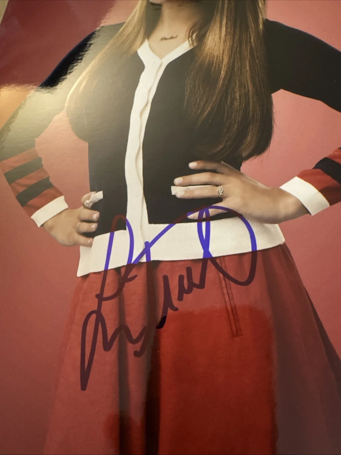 Lea Michele — Lea Michele Signed 8x10 Glee Photo Autograph, image 2