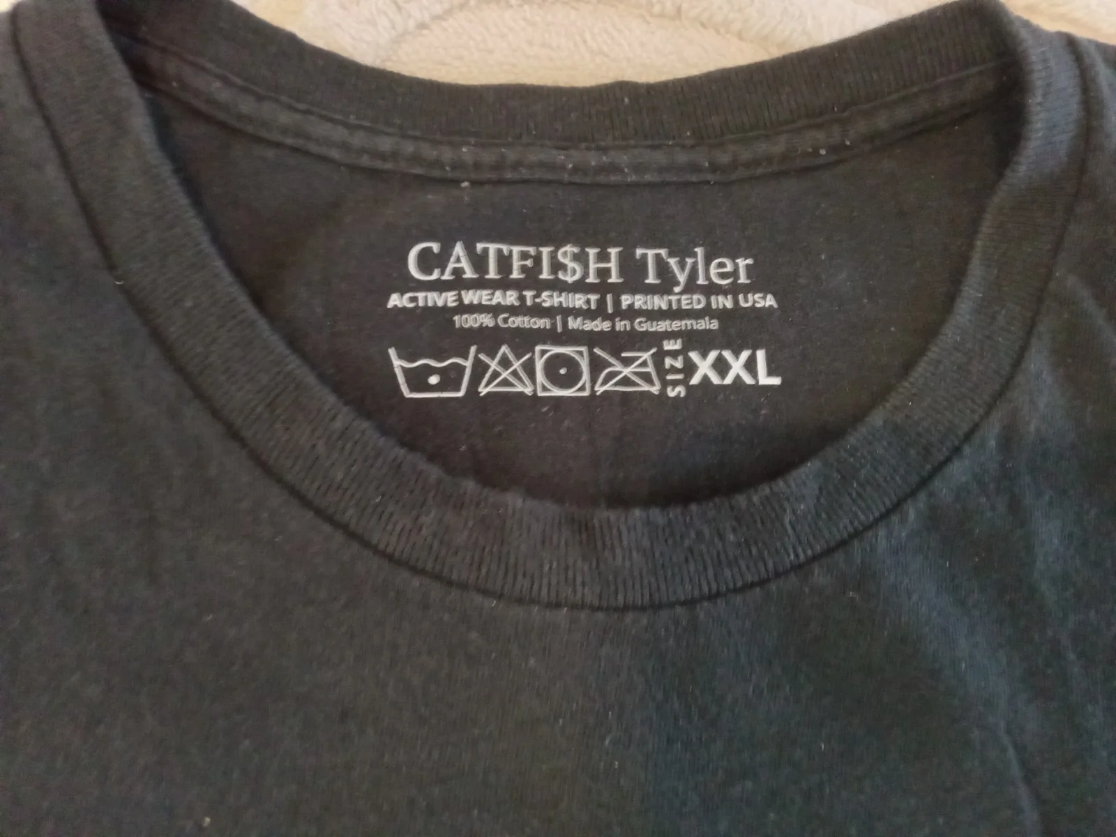 Autographed Tshirt Worn by Legendary Catfish Tyler Size XXL Black, image 5