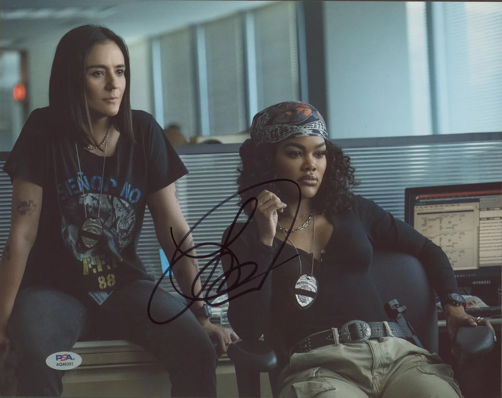 Teyana Taylor — Teyana Taylor The Rip Authentic Signed 11x14 Horizontal Photo PSA/DNA #AQ49393