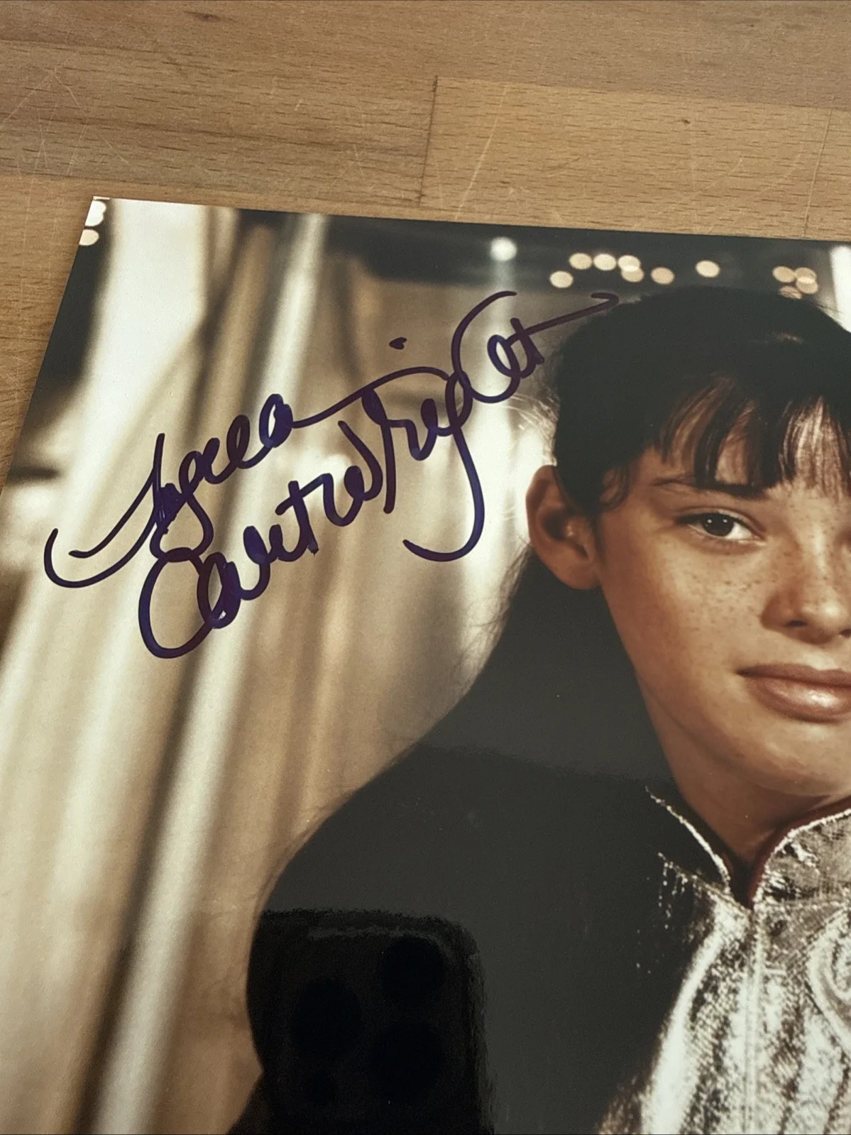 Angela Cartwright — Angela Cartwright Lost In Space Hand SIGNED 8x10 Photograph, изображение 2