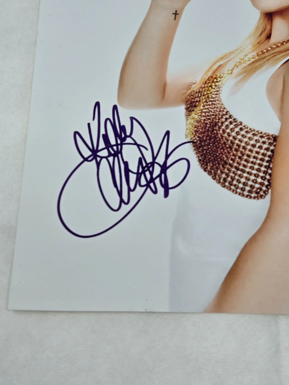 VTG KELLY CLARKSON AMERICAN IDOL AUTOGRAPH SIGNED COLOR GLOSSY PHOTO 10X8 W/COA, изображение 3