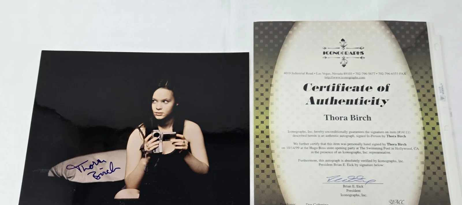Thora Birch — VTG THORA BIRCH 1999 AUTOGRAPH SIGNED COLOR GLOSSY PHOTO 10X8 ICONOGRAPHS COA