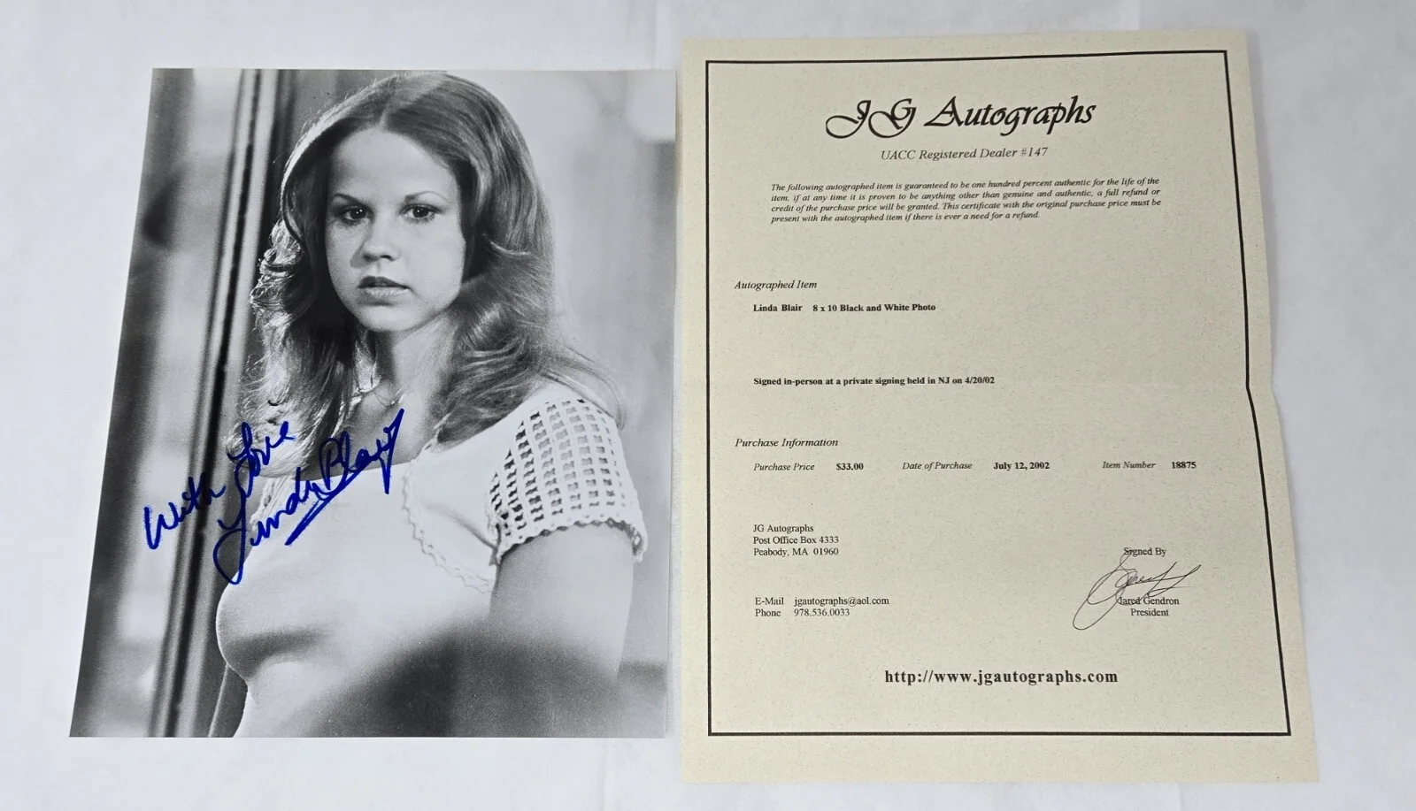 Linda Blair — LINDA BLAIR 2002 AUTOGRAPH SIGNED B&W GLOSSY PHOTO 10X8 W/JG COA