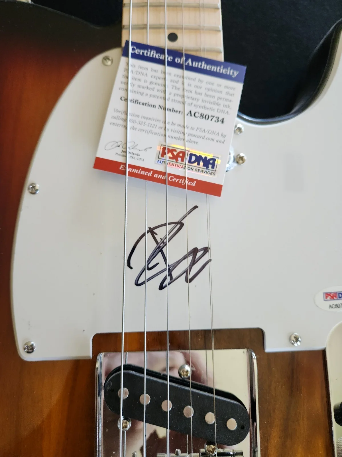 Billy Joe Armstrong of Green Day signed guitar with PSA certification, изображение 3