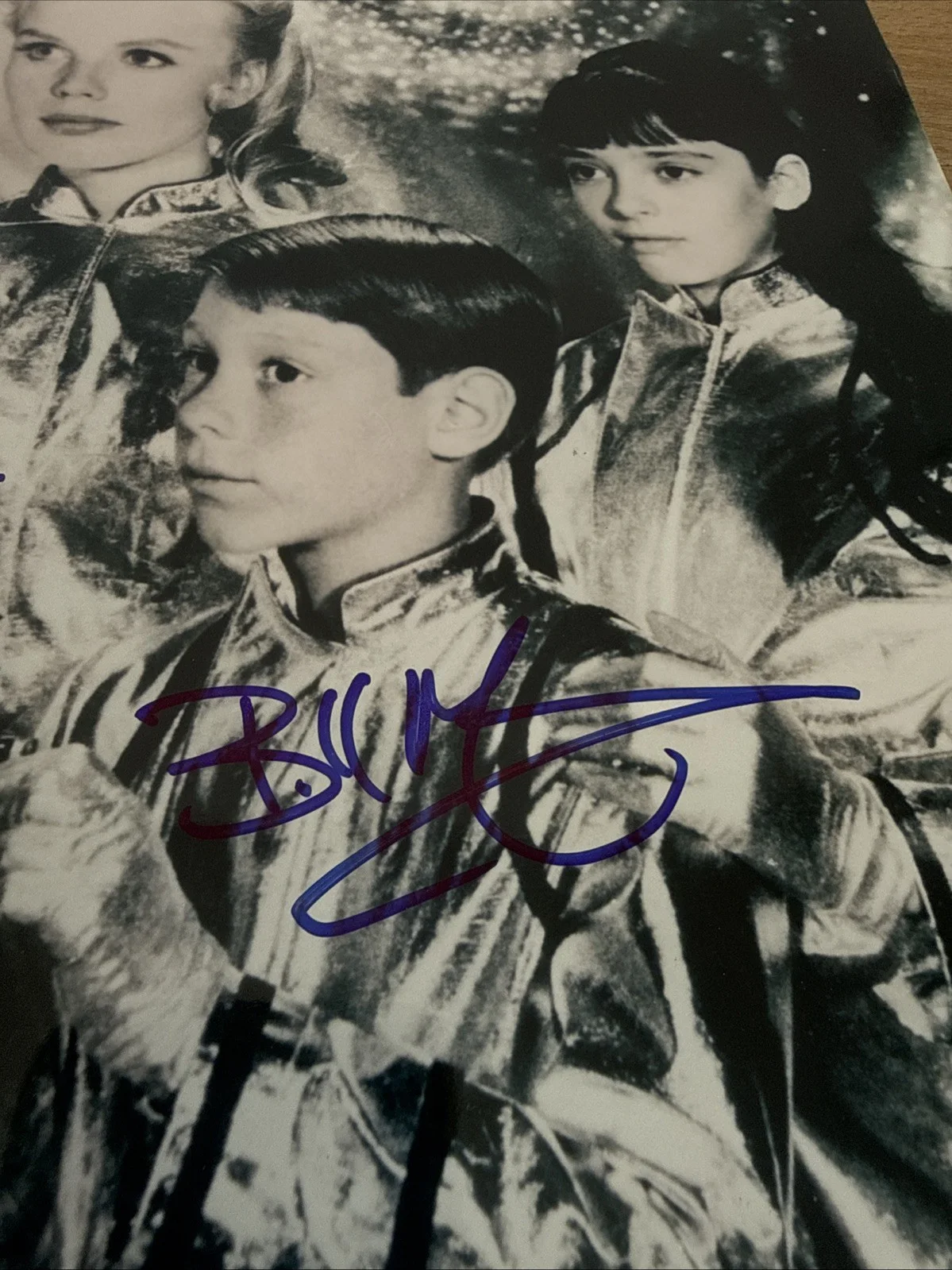 Marta Kristen, Angela Cartwright, Mark Goddard, Billy Mumy — LOST IN SPACE TV CAST - PHOTOGRAPH SIGNED WITH CO-SIGNERS 11x14, изображение 2