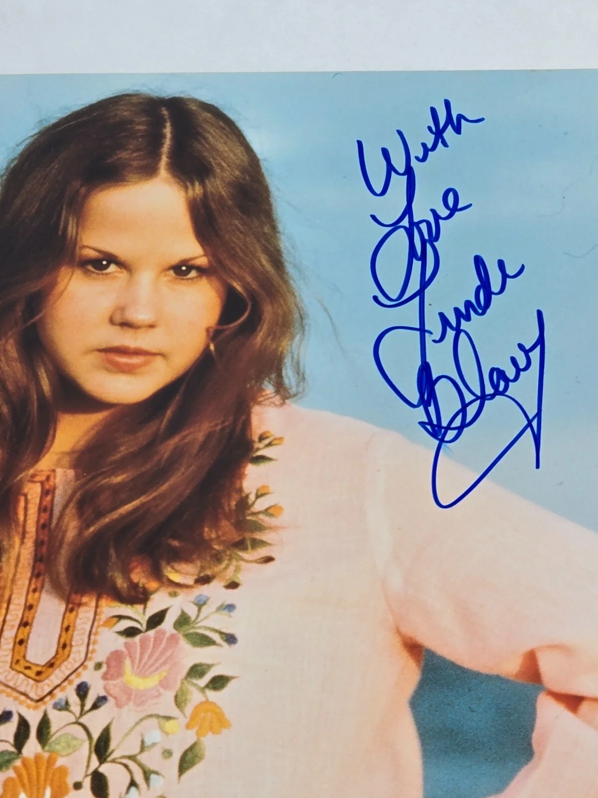 Linda Blair — LINDA BLAIR 2002 AUTOGRAPH SIGNED COLOR GLOSSY PHOTO 10X8 W/JG COA, изображение 3