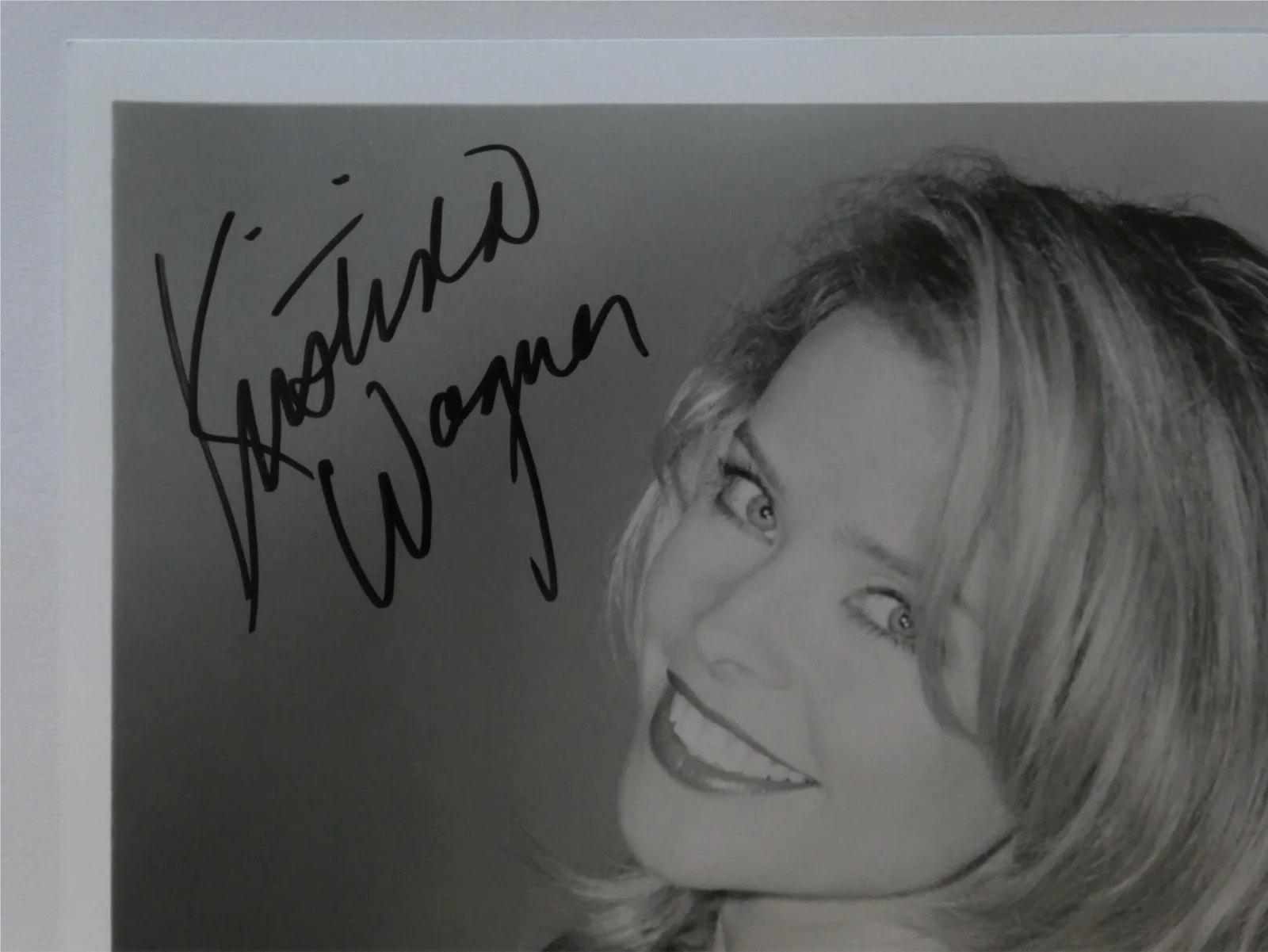 Kristina Wagner — Kristina Wagner Signed 8x10 B&W Photo Autographed General Hospital, изображение 2