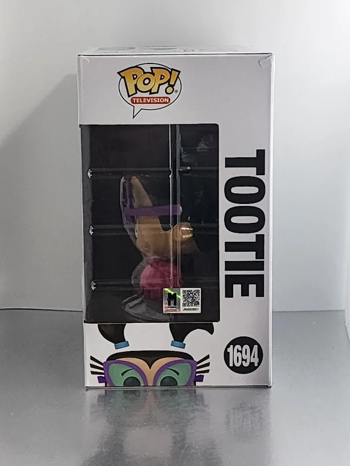 Grey Delisle — Grey Delisle Signed Autographed Funko Pop #1694 TOOTIE The Fairly Oddparents, изображение 2