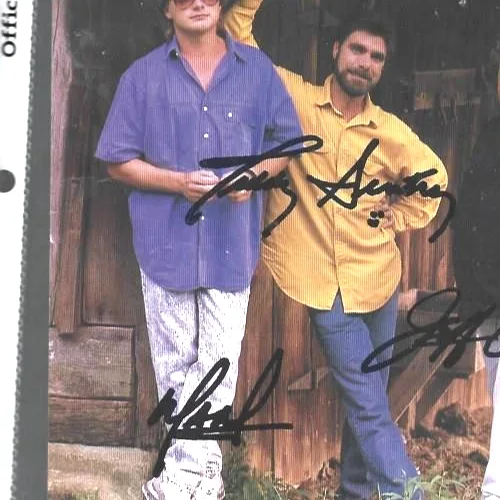 Original Hand Signed Alabama autographs on 8 x 10 photo, изображение 2