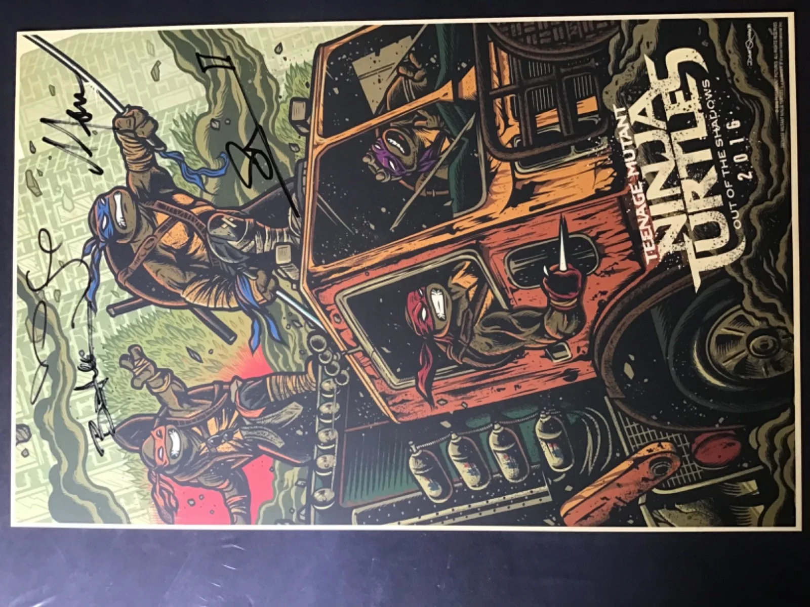 MEGAN FOX, STEPHEN AMELL — TEENAGE MUTANT NINJA TURTLES Signed MEGAN FOX Stephen Amell WONDERCON SDCC 2016, изображение 3