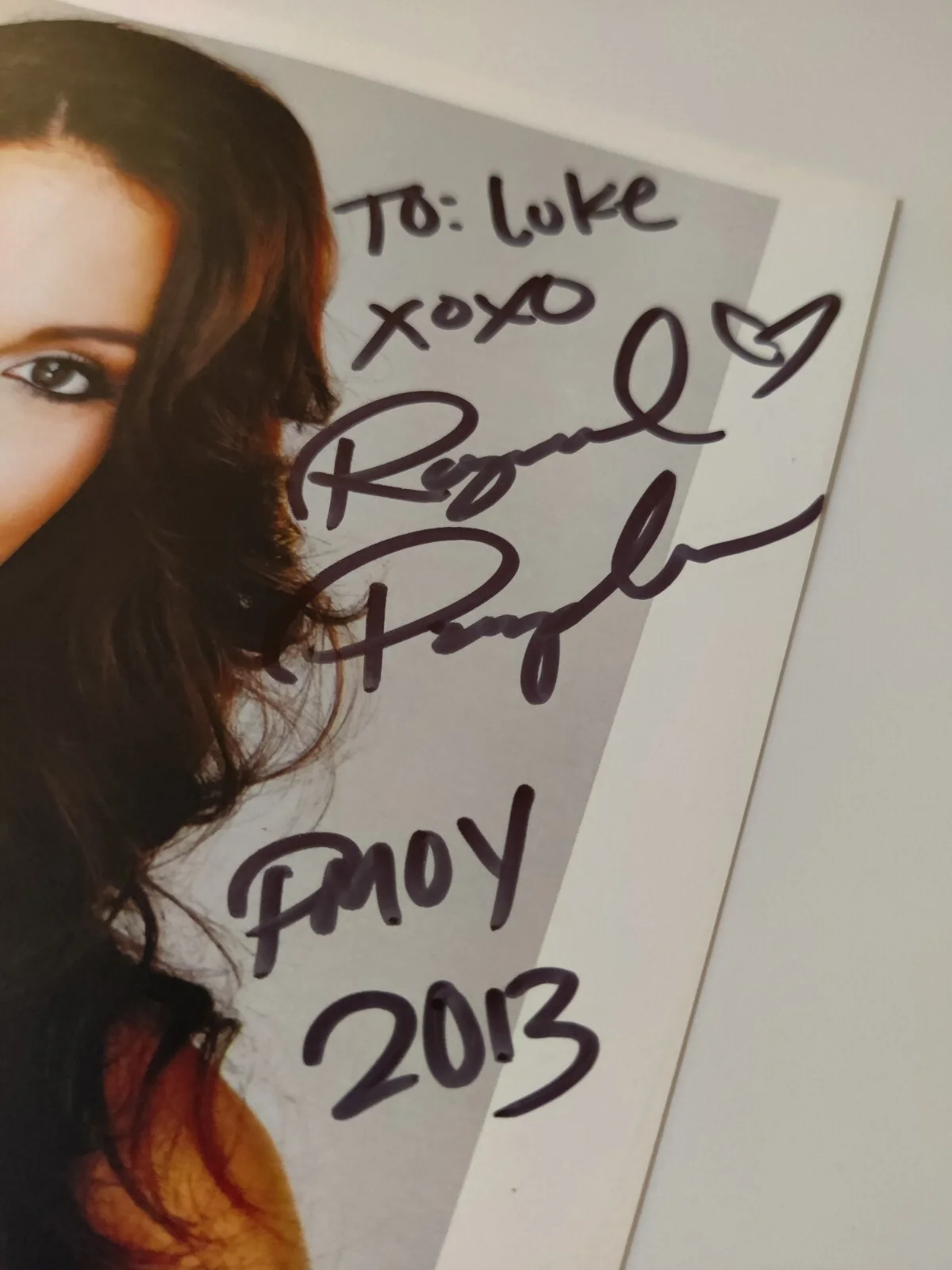 Raquel Pomplun — Raquel Pomplun Autographed Signed 8x10 Photo Playboy Pabst Blue Ribbon "To Luke", изображение 2