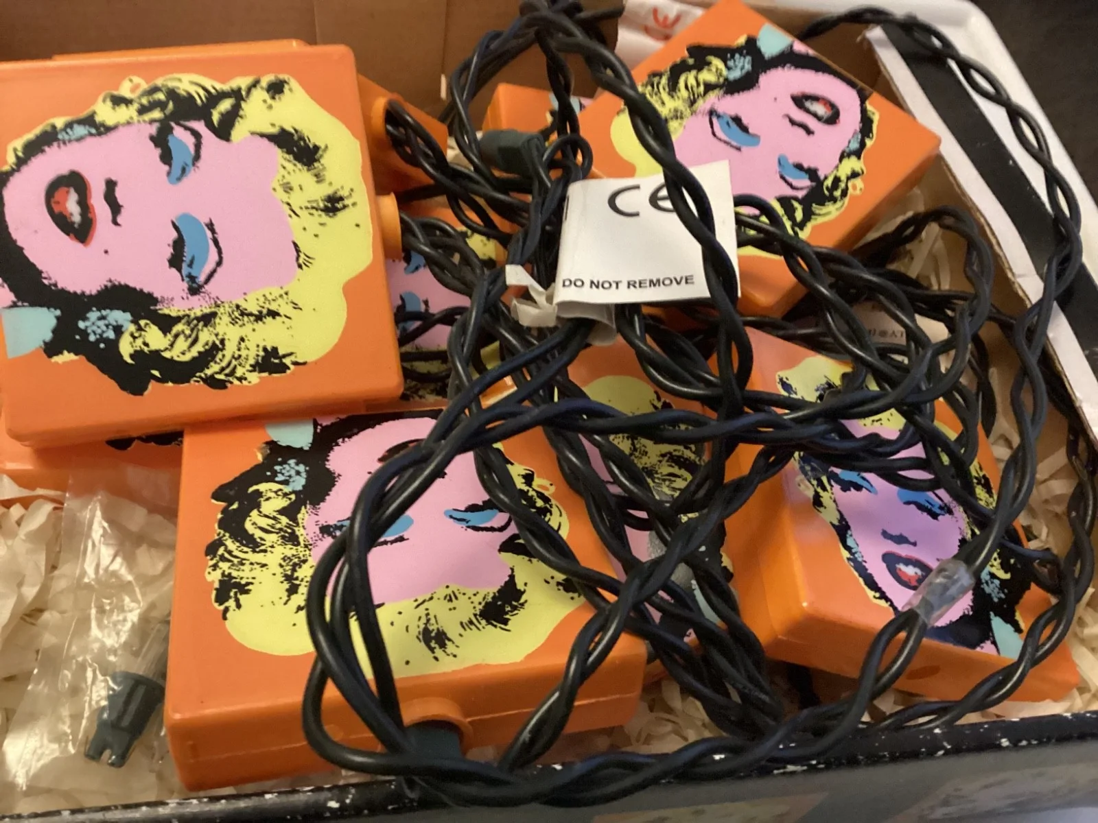 Andy Warhol ~Marilyn Monroe 1999 boxed set of string lights, image 5
