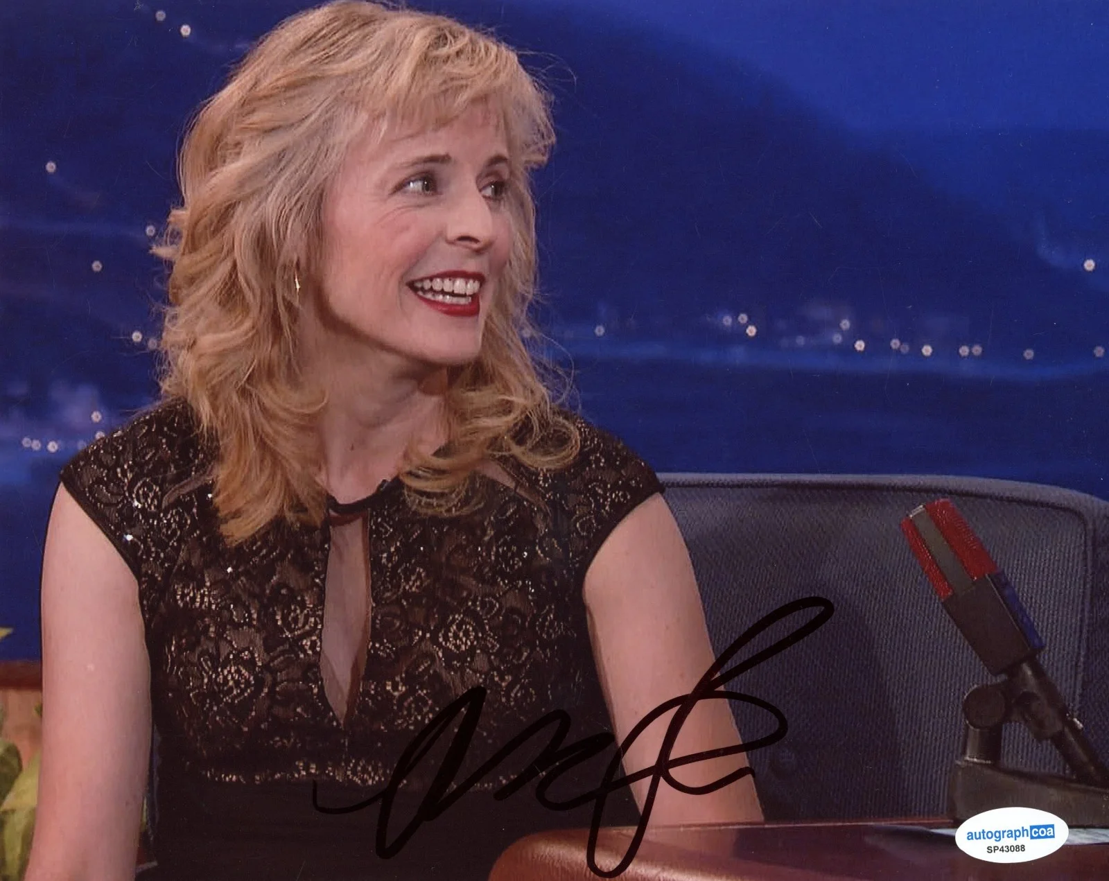 Maria Bamford — Maria Bamford Signed Autographed BIG MOUTH 8x10 Photo EXACT Proof ACOA C, image 2