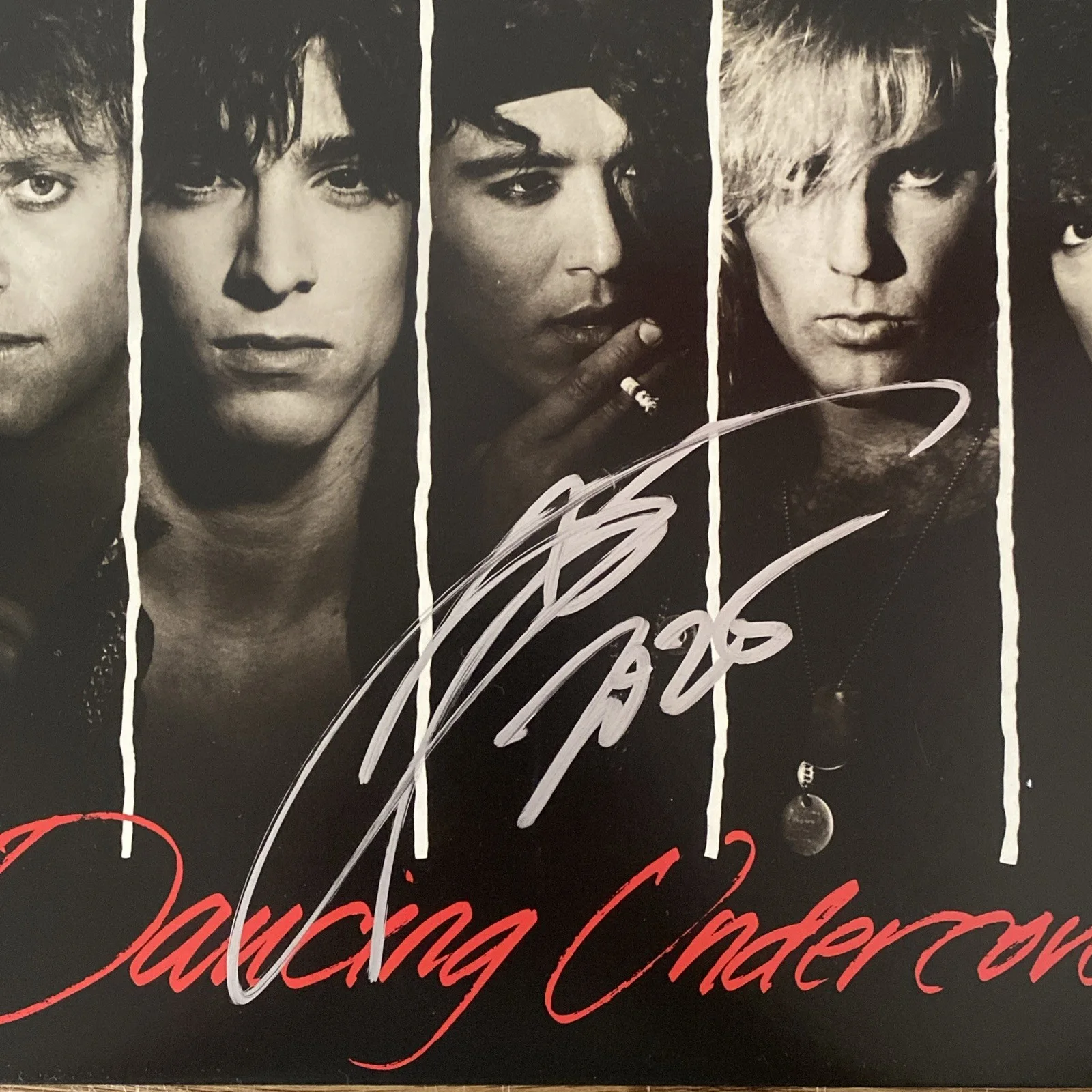 Stephen Pearcy ‘Ratt’ Band Autographed ‘Dancing Undercover’ Vinyl Album, image 2