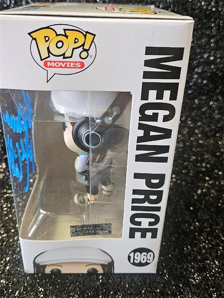 MELISSA MCCARTHY — MELISSA MCCARTHY HAND SIGNED AUTOGRAPHED FUNKO POP! MEGAN PRICE BRIDESMAID COA, image 3