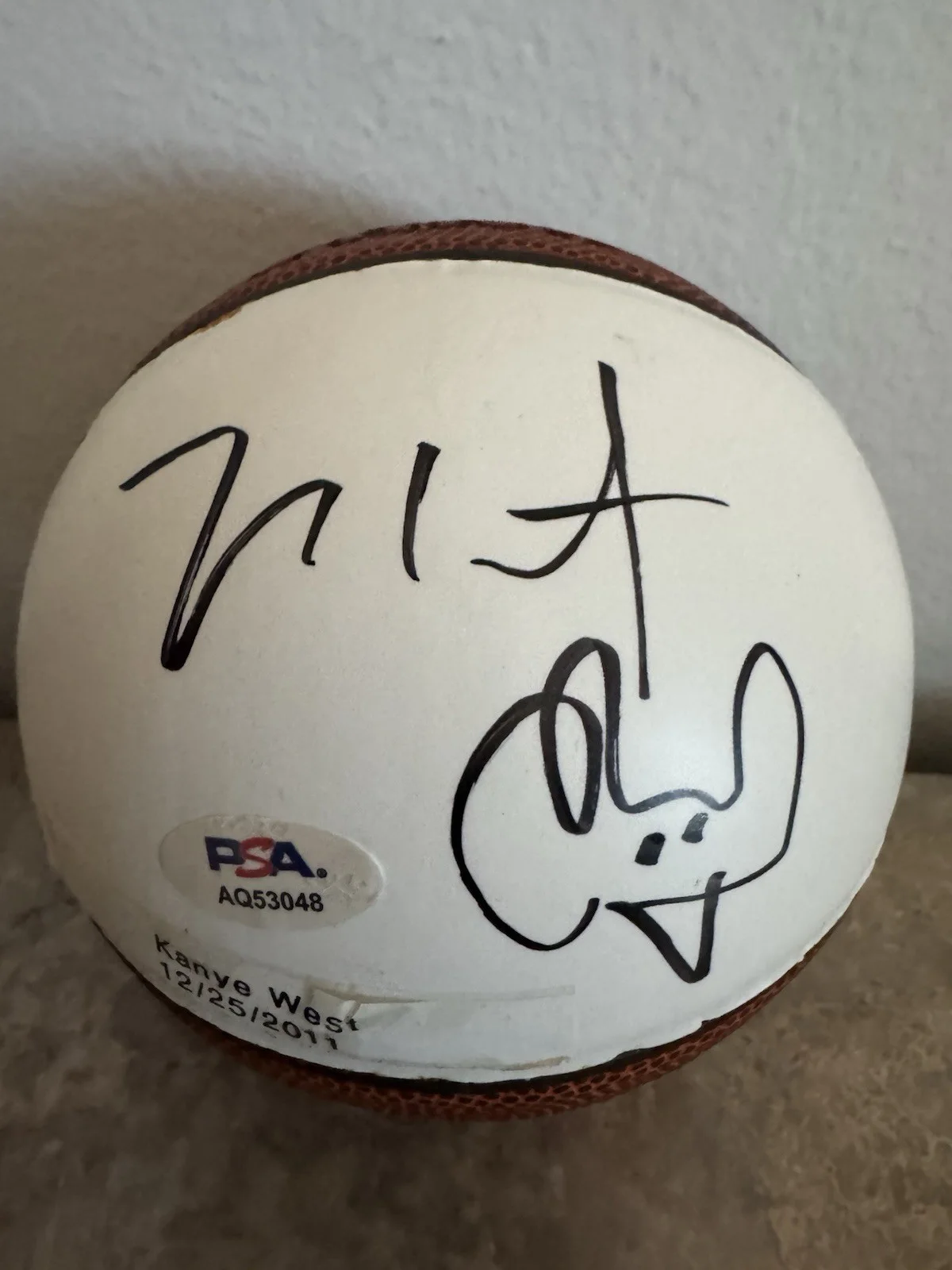 Kanye West — Kanye West Ye Signature Autograph Sketch PSA/DNA Certified 12/25/2011 Lakers, изображение 2