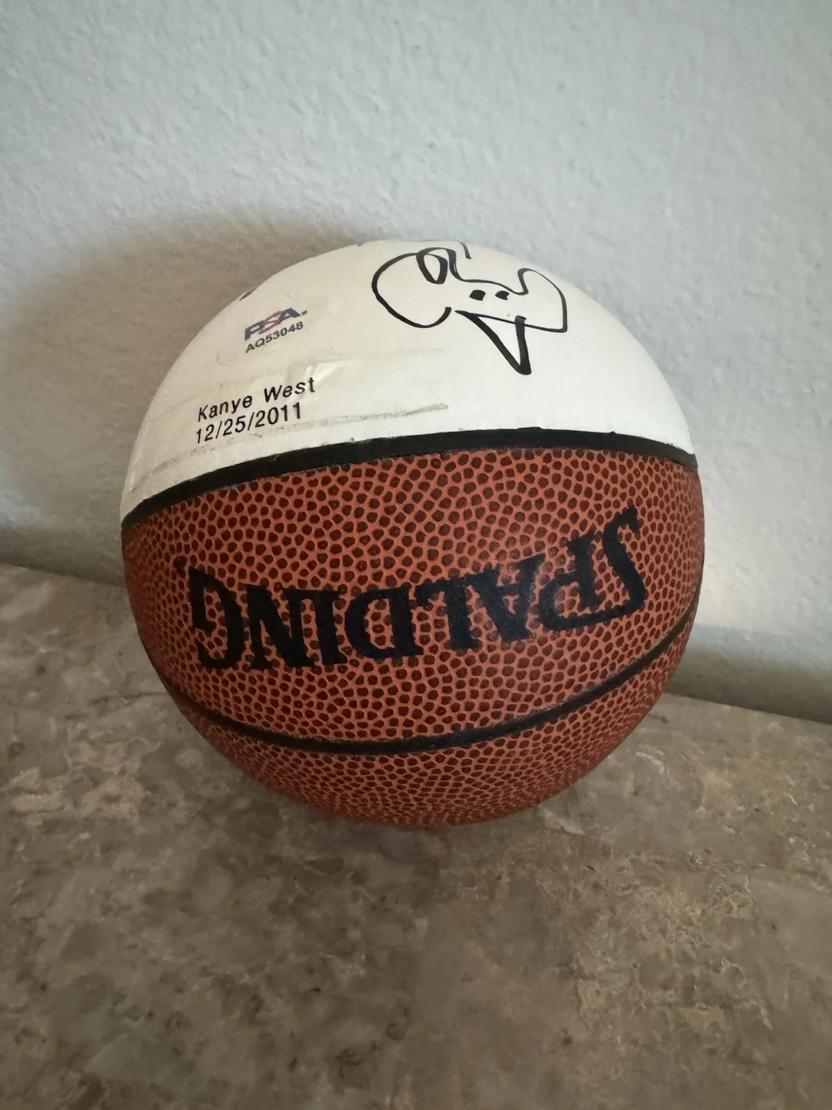 Kanye West — Kanye West Ye Signature Autograph Sketch PSA/DNA Certified 12/25/2011 Lakers, изображение 4