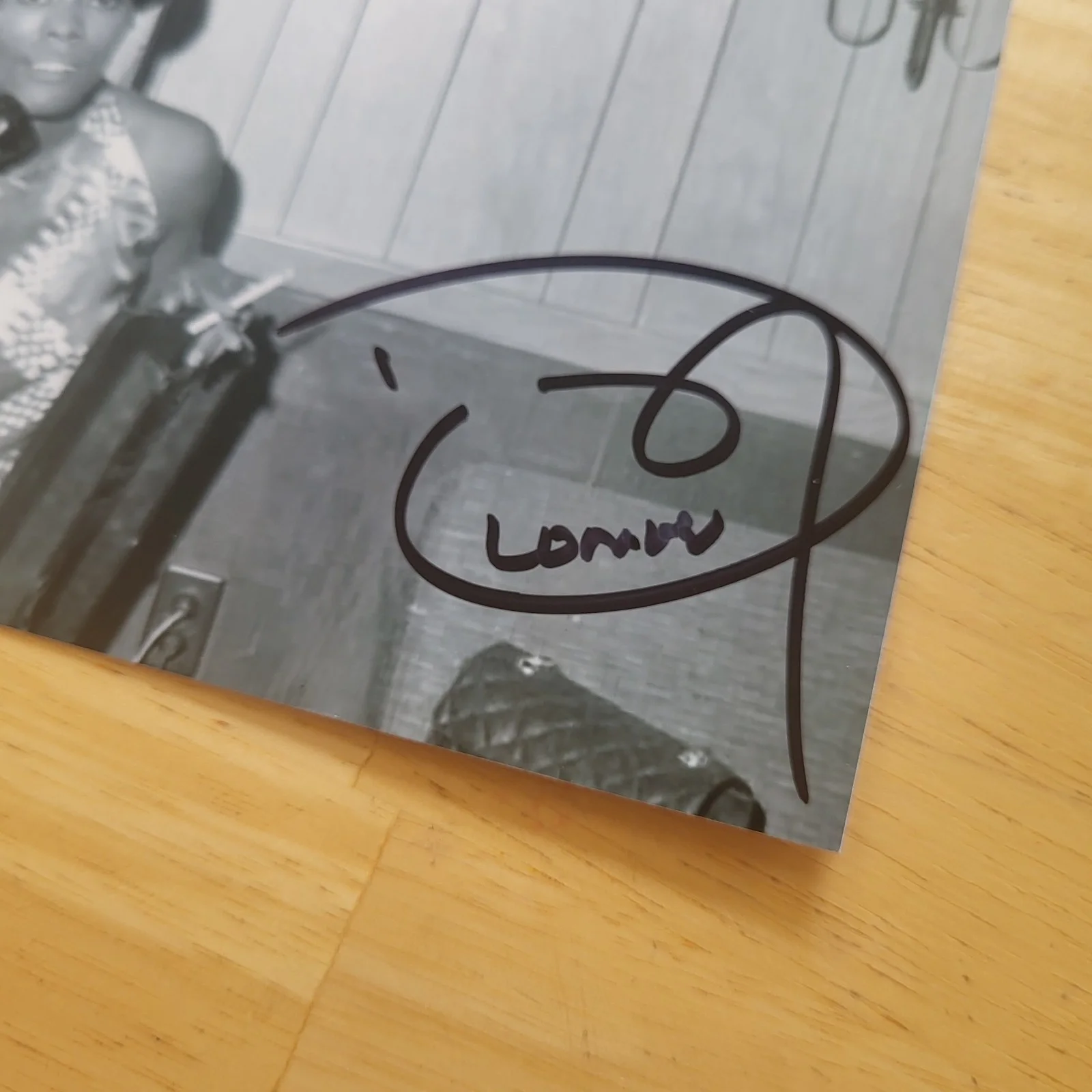 Dionne Warwick Hand Signed 4x6 Autograph Pic, image 2