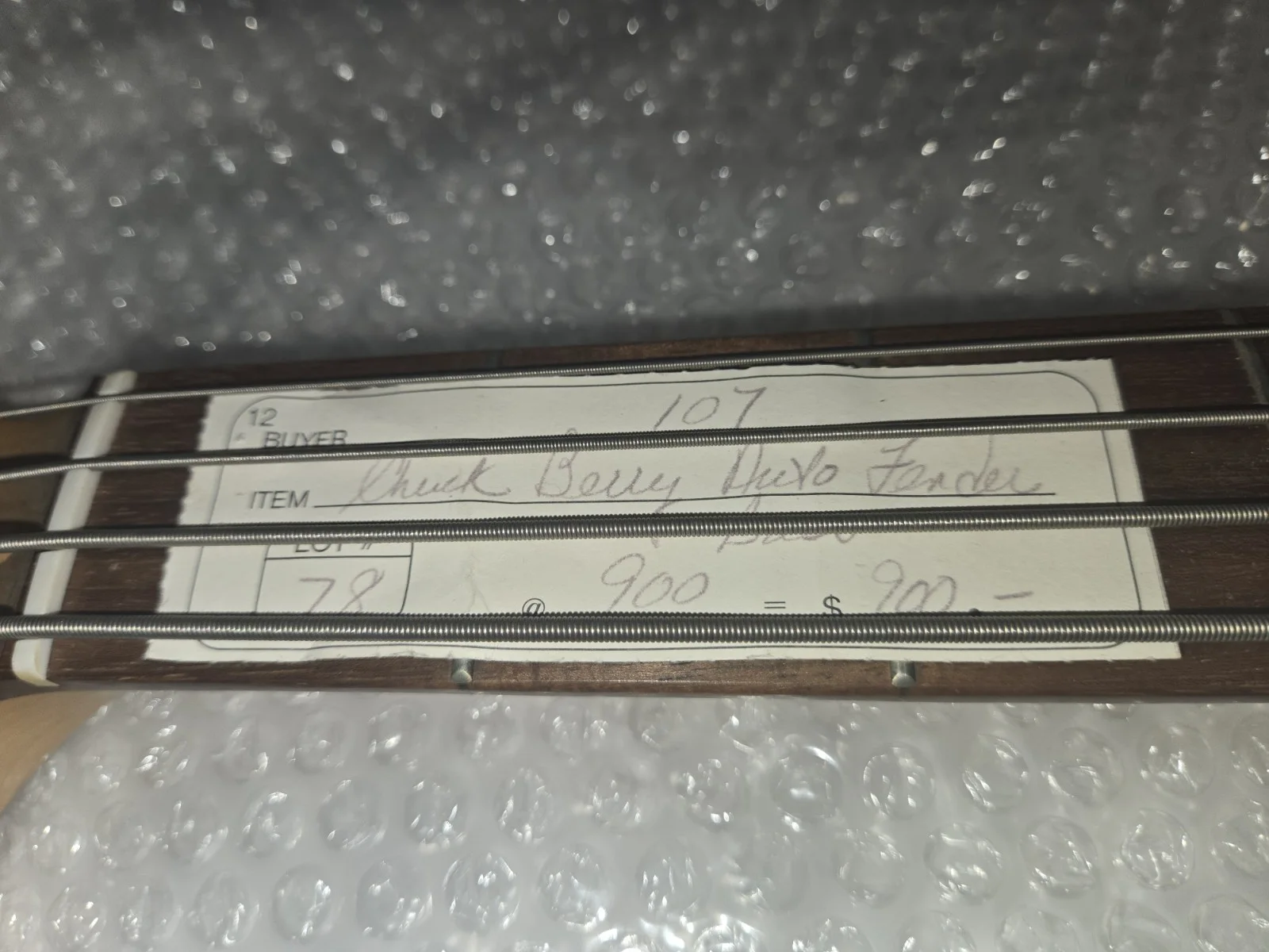 Chuck Berry — Chuck Berry Autographed Guitar. Fender Squier P-Bass Guitar, изображение 4