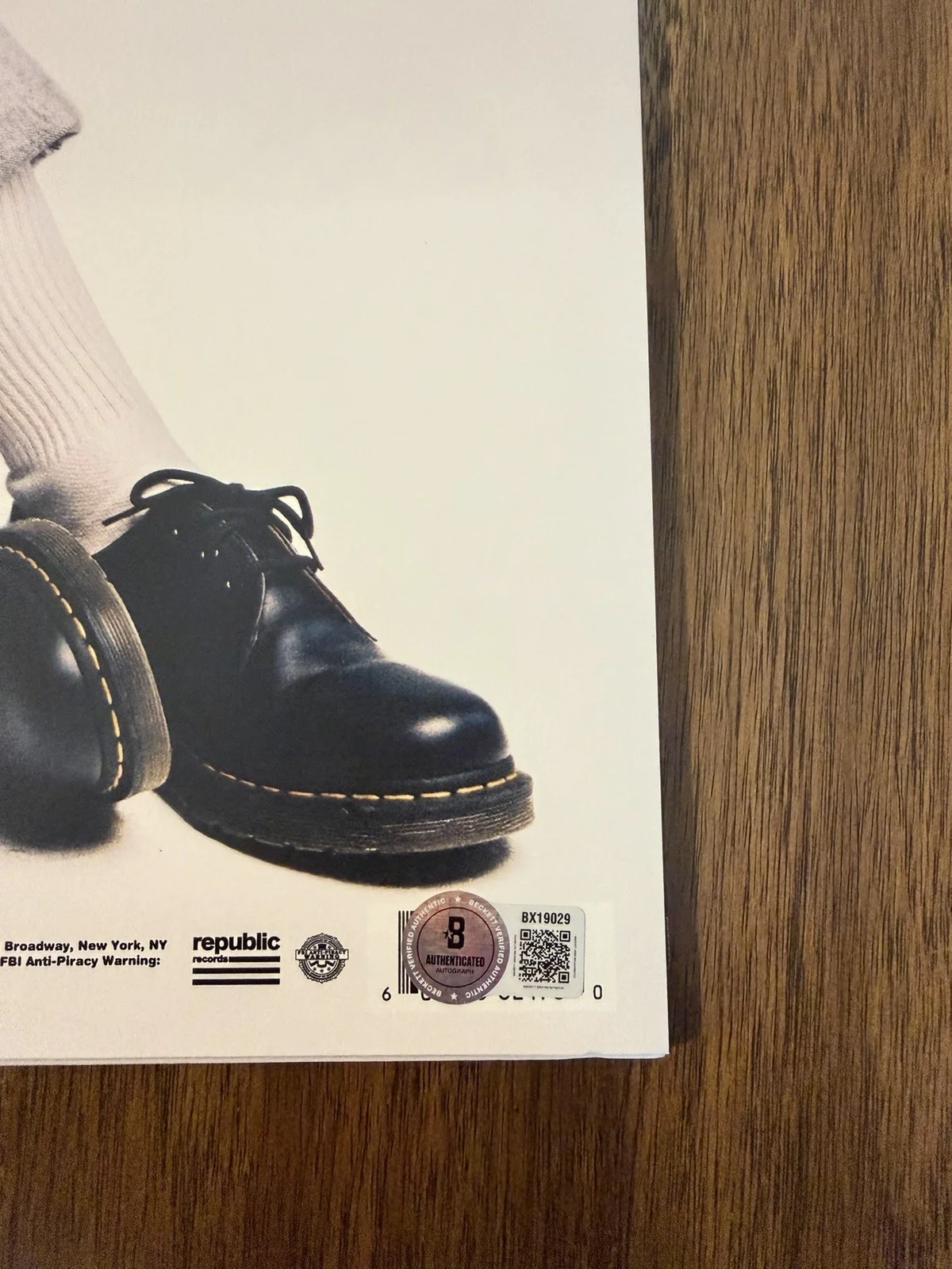 ‘Conan Gray’ Signed Vinyl Album ‘Kid Krow’ Pop Singer Beckett Certified, image 3