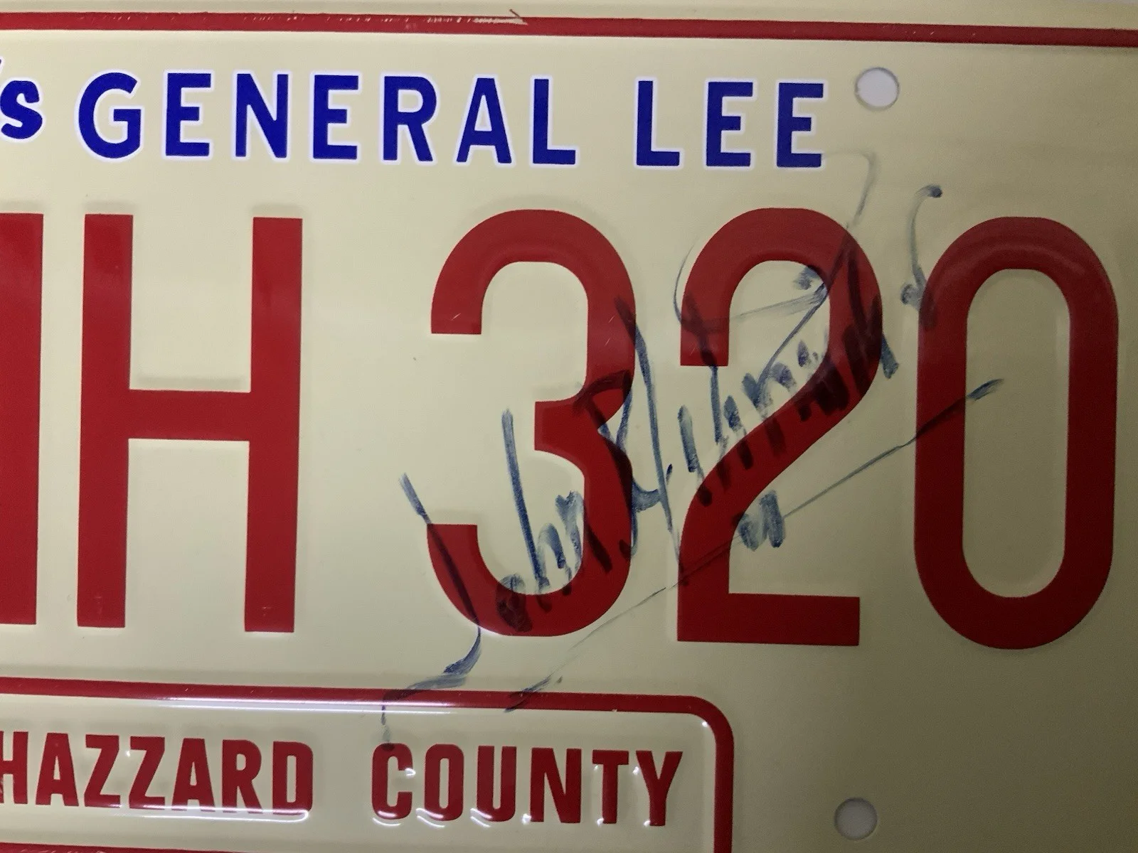 John Schneider — JOHN SCHNEIDER signed Dukes Of Hazzard Bo's General Lee Metal License Plate, изображение 2