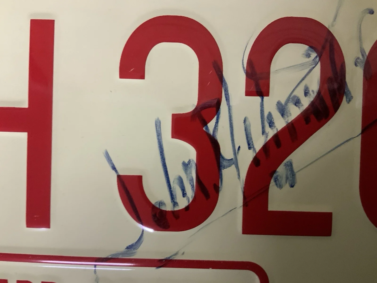 John Schneider — JOHN SCHNEIDER signed Dukes Of Hazzard Bo's General Lee Metal License Plate, изображение 3