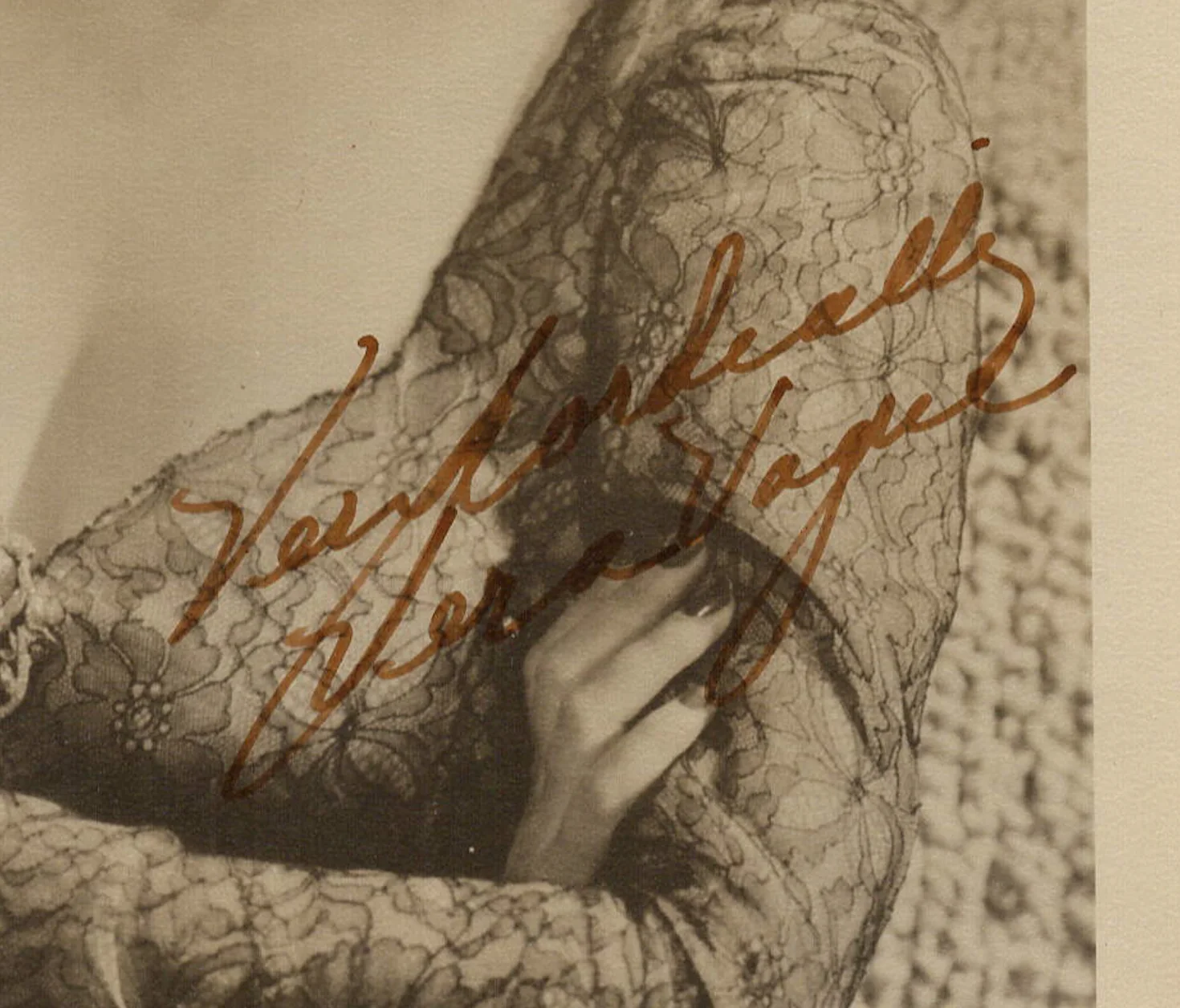 Vera Vague — Barbera Jo Allen Vera Vague Autographed Signed Vintage Photo AMCo COA 2574, изображение 2