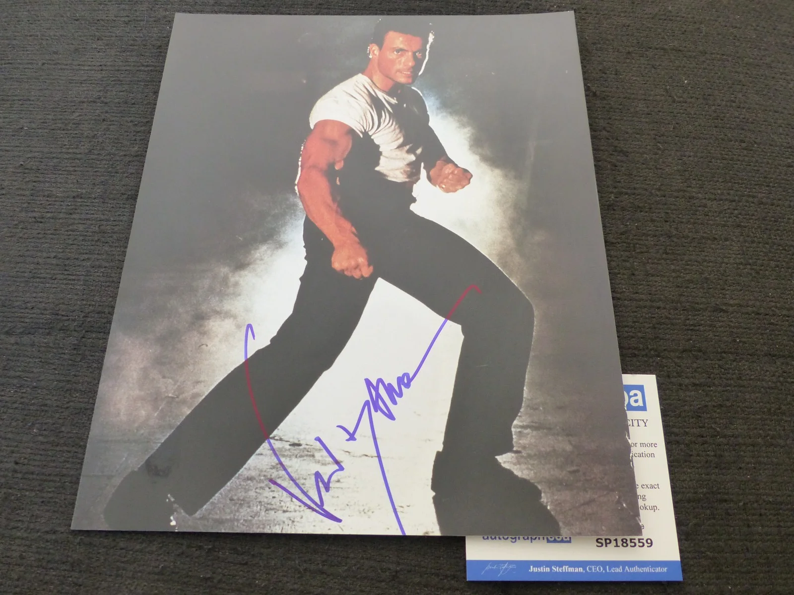 Jean-Claude Van Damme — JEAN-CLAUDE VAN DAMME signed Autograph autographed DEATH WARRANT Photo ACOA COA