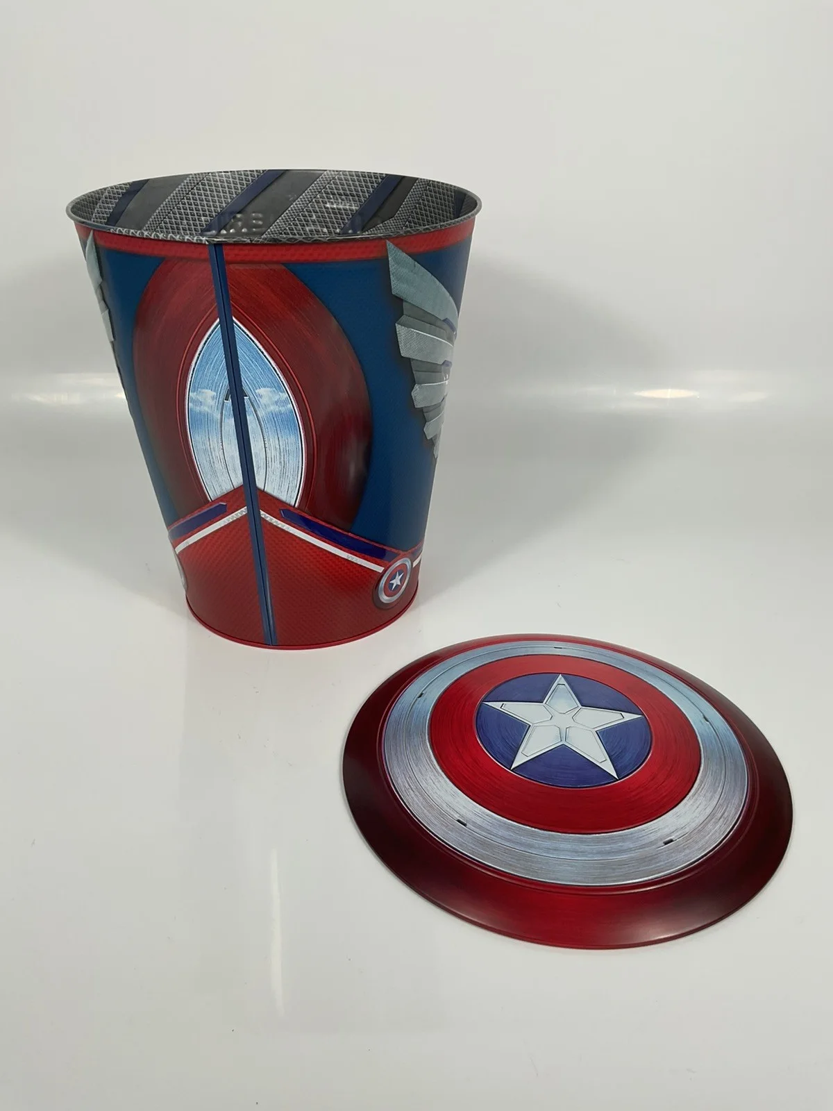 Captain America: Brave New World Cinema Popcorn Bucket Shield Design, image 2
