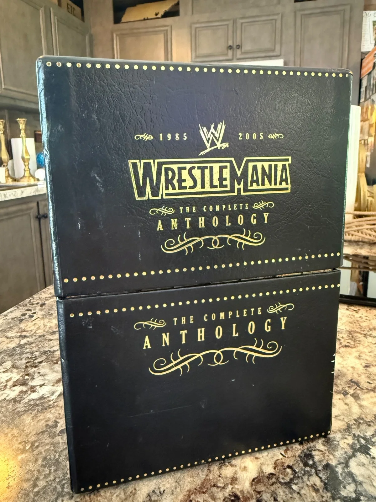 Vince McMahon — Sealed WWE WrestleMania Anthology Boxset #174/1000 Vince McMahon Signed w/Case, изображение 5