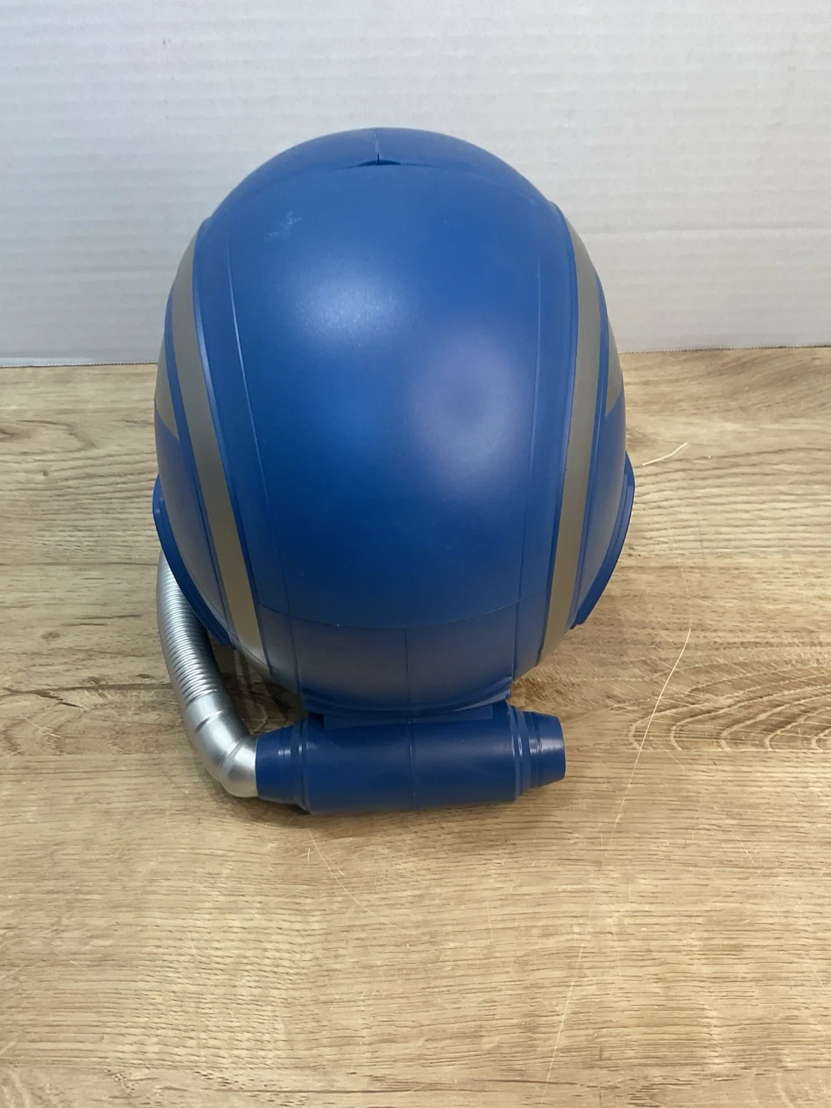 Captain America: Brave New World Helmet Popcorn Bucket, изображение 3
